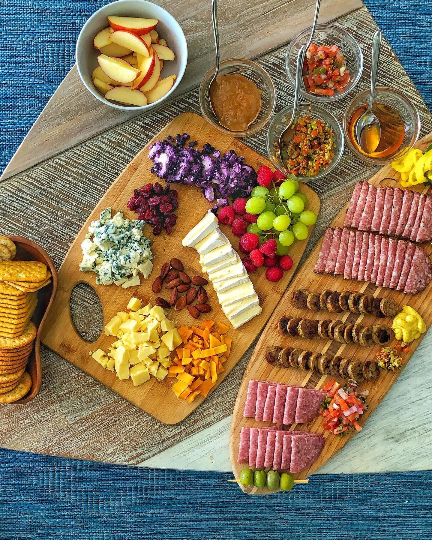 The Absolute Best Charcuterie Boards for your holiday