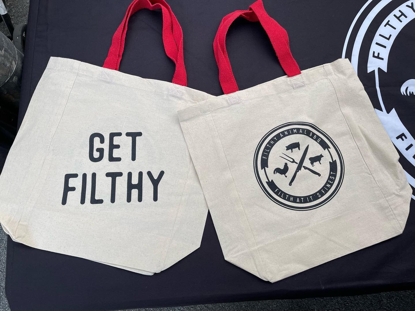 🚨🚨NEW MERCH ALERT🚨🚨

In the spirit of our farmers market friends, we have a limited run of reusable farmers market bags!!! We want you to be a FILTHY Animal, not an ignorant one!!

#filthatitsfinest #filthyanimalbbq #Getfilthy #shoplocal #beef #b