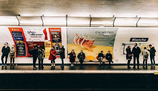 Paris

#france #subway #paris #europe #travel #streetphotography #nikon #eurotrip #streetstyle #transport #metro