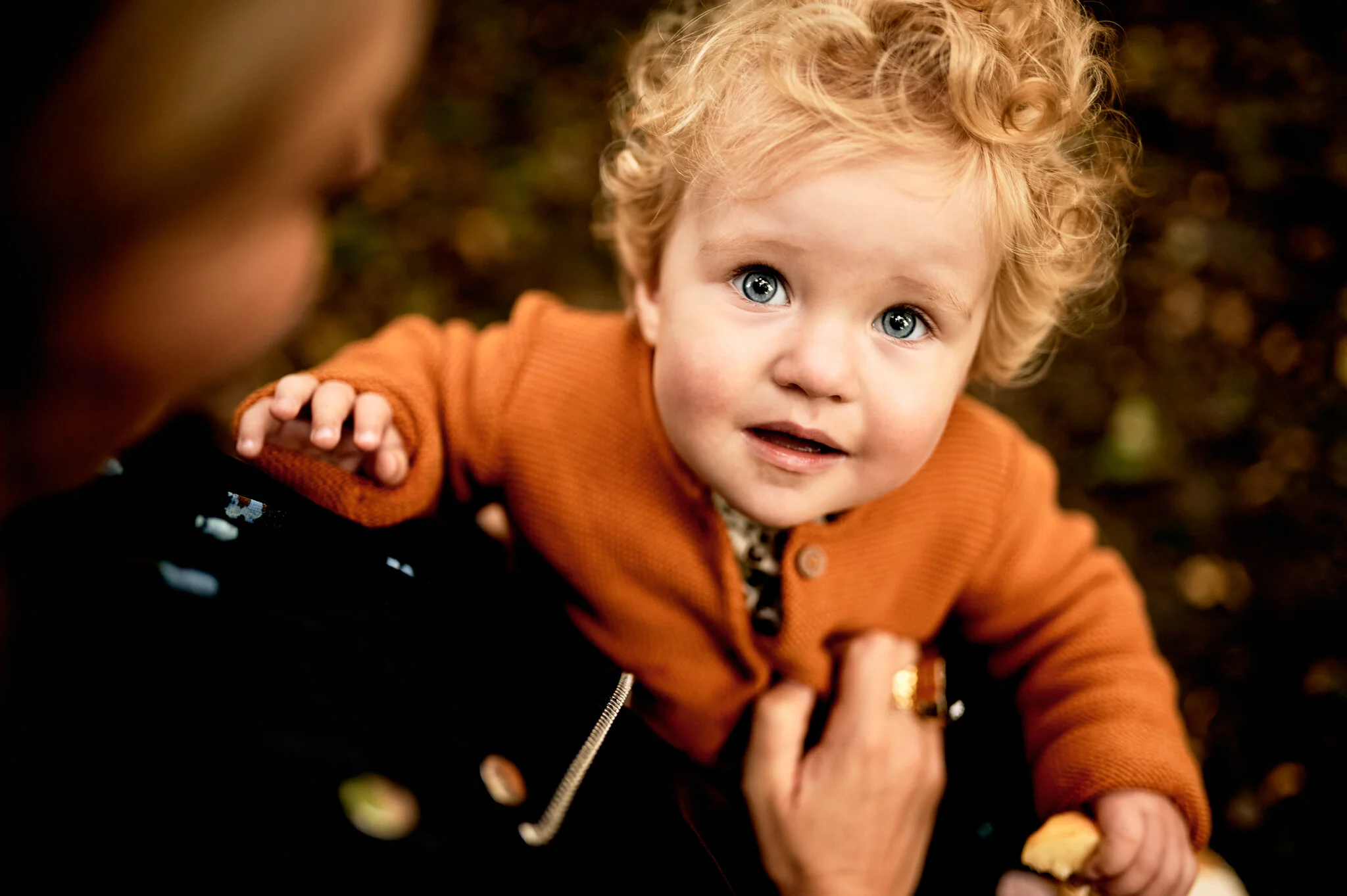 documentary family portraits Amsterdam, storytelling family photography Amsterdam,Family portraits photographer Amsterdam, Family portraits photographer Netherlands, candid family photography Amsterdam, documentary-style family photos Rotterdam, natu