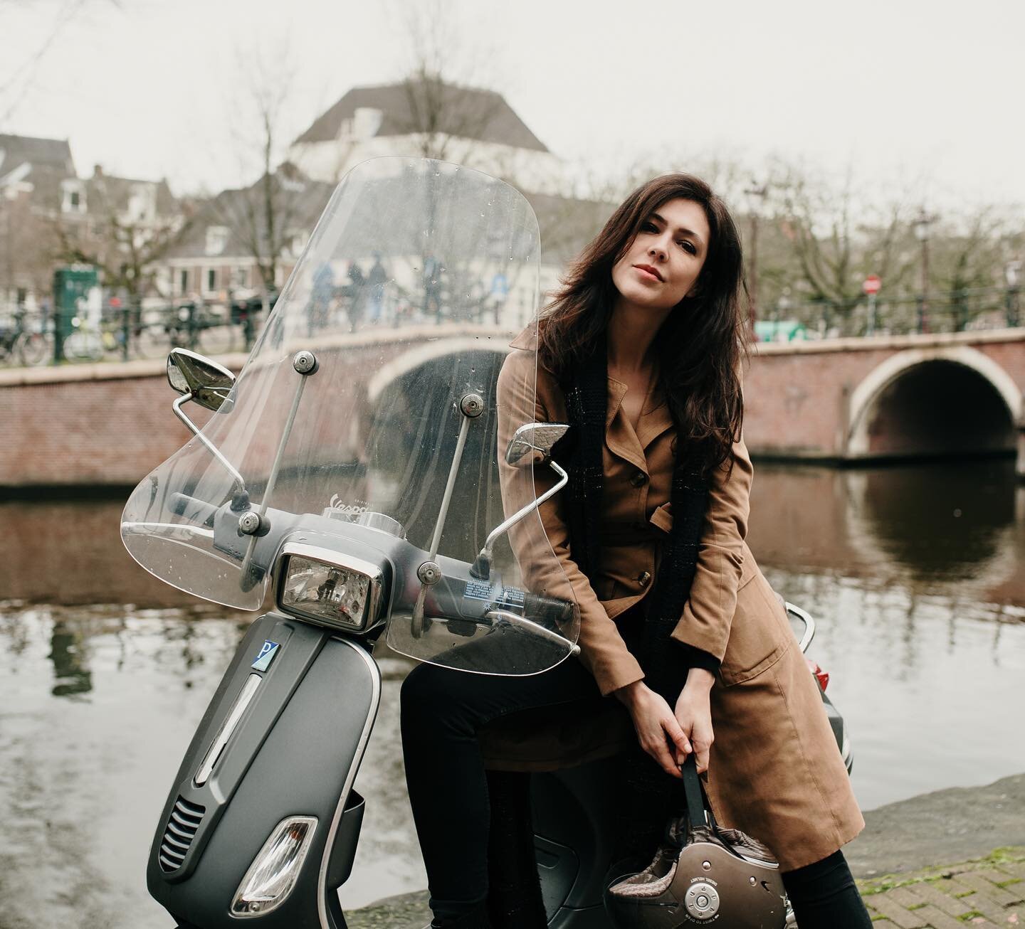 Amsterdam vibes.
Model: @maike_van_gorp 
.
.
#amsterdam #iloveamsterdam #model #nikon #netherlands #amsterdamphotographer #cities #instagood #nikonnl #people #lifestyle #instagram #travel #instatravel #instadaily #streetsofamsterdam #iamsterdam #amst