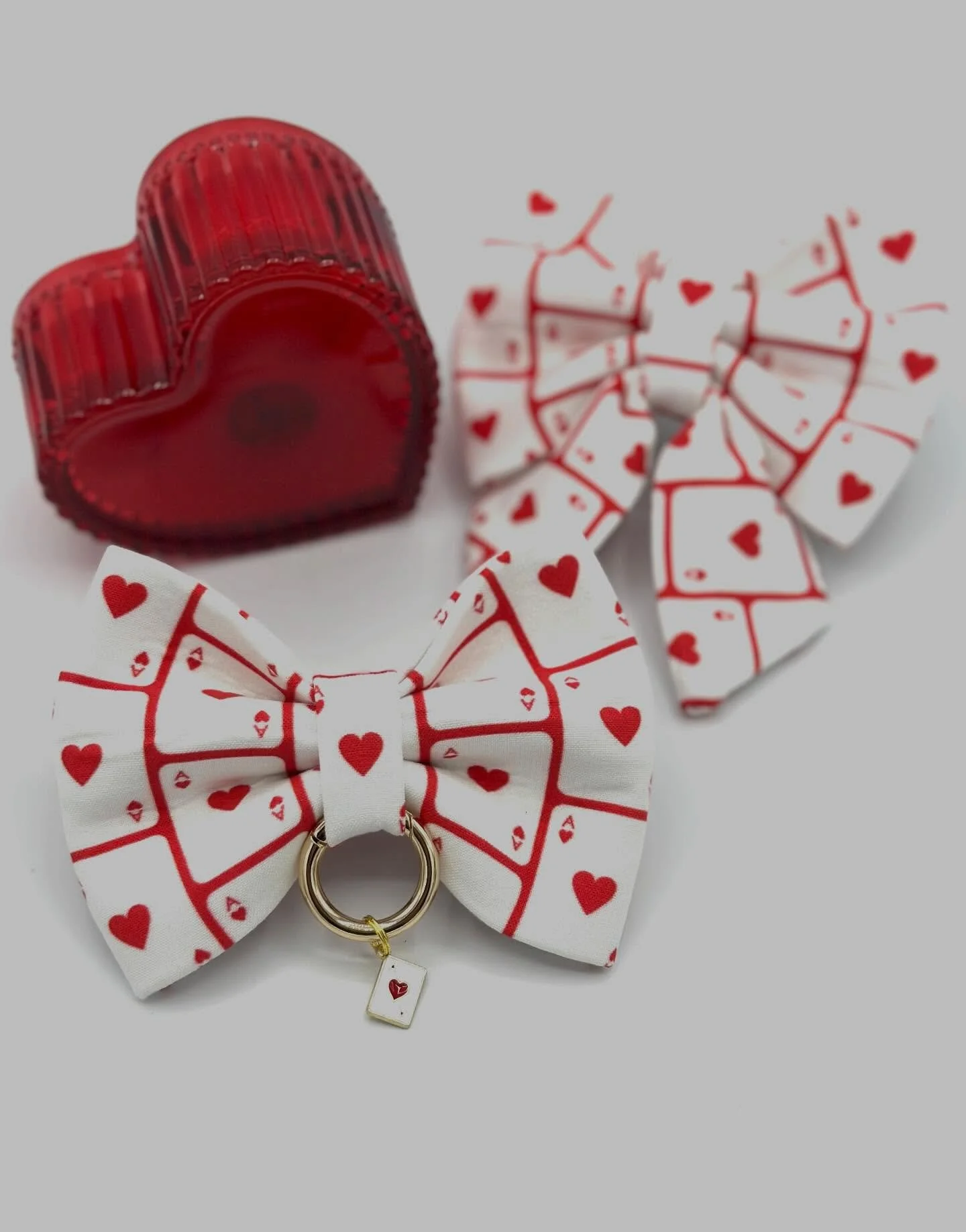 This Valentine&rsquo;s season, we&rsquo;re playing our strongest card. ❤️
The Ace of Hearts Collection is coming soon&hellip;
Dropping Tuesday January 20th 2026 @ 11am EST 💌
@banjos_bows 
banjosbows.com/shop
.
.
.
#banjosbows #banjoapproved #hearts 