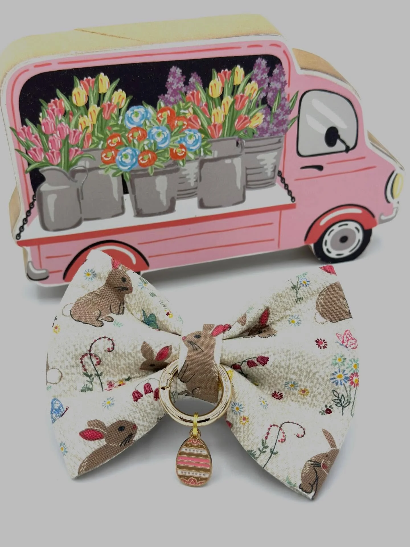 The wait is over&hellip; 🌸 🐥 
Our Hoppy Tails &amp; Springtime Collections are officially LIVE!

The cutest bows for your pet&rsquo;s freshest season yet 🩵🩷
Don&rsquo;t wait&mdash;these won&rsquo;t last long. 
Better HOP to it! 🐰

Love Kerry &am