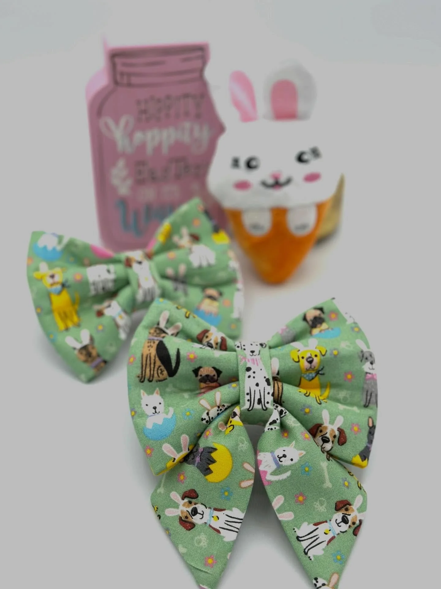 Hippity Hoppity Easter is on its way! 
We have some Easter Bows made &amp; all ready to ship! Great little gift for those Easter gatherings on the weekend! 🐰🌸🩵🩷💛💚 🧺 🎀 
@banjos_bows 
banjosbows.com/shop
.
.
.
#banjosbows #easter #easteriscomin
