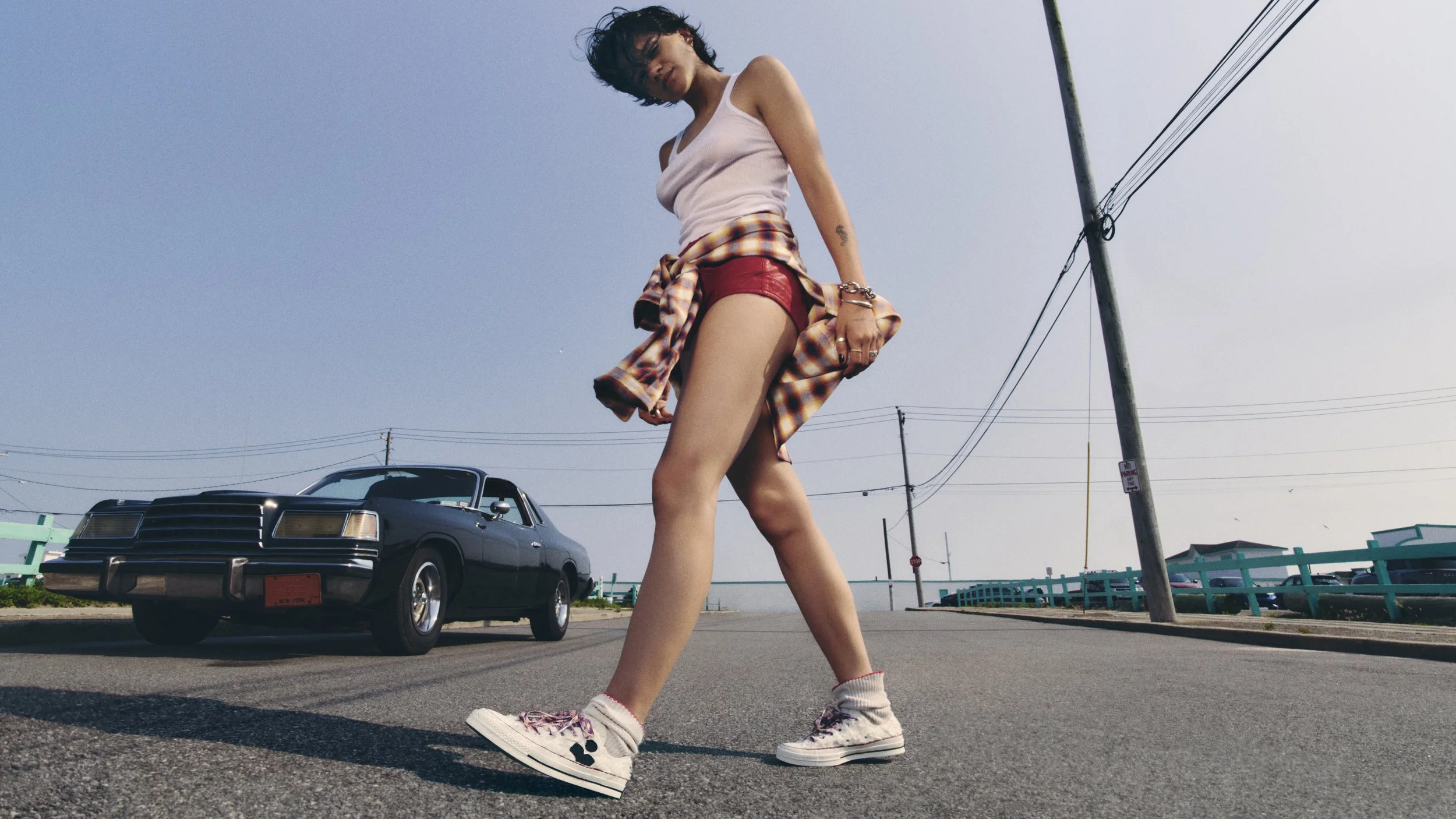 FA24_ISABEL MARANT_A10800C_LIFESTYLE_16x9_1-Web.jpg