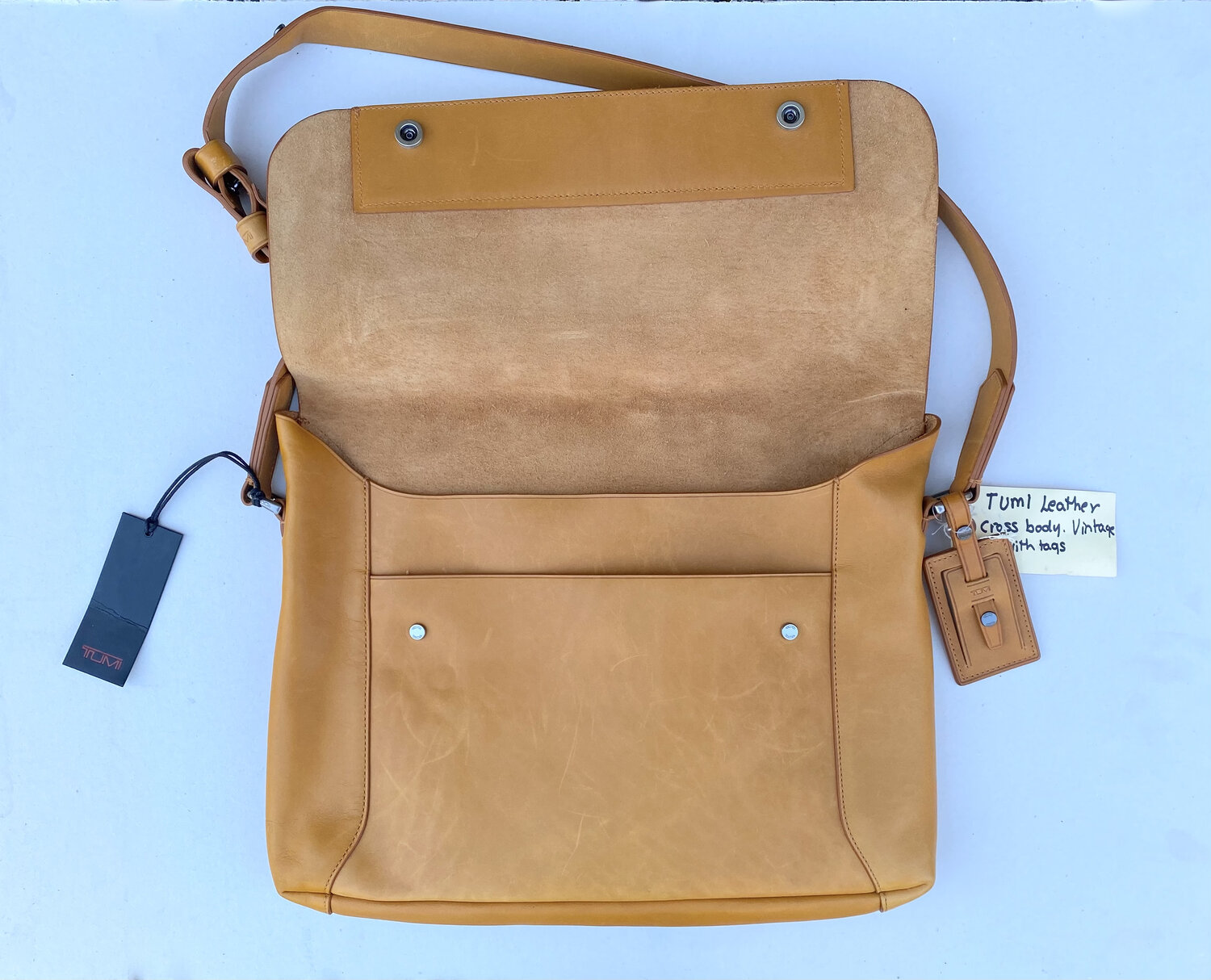 Leather satchel — Goronson Farm