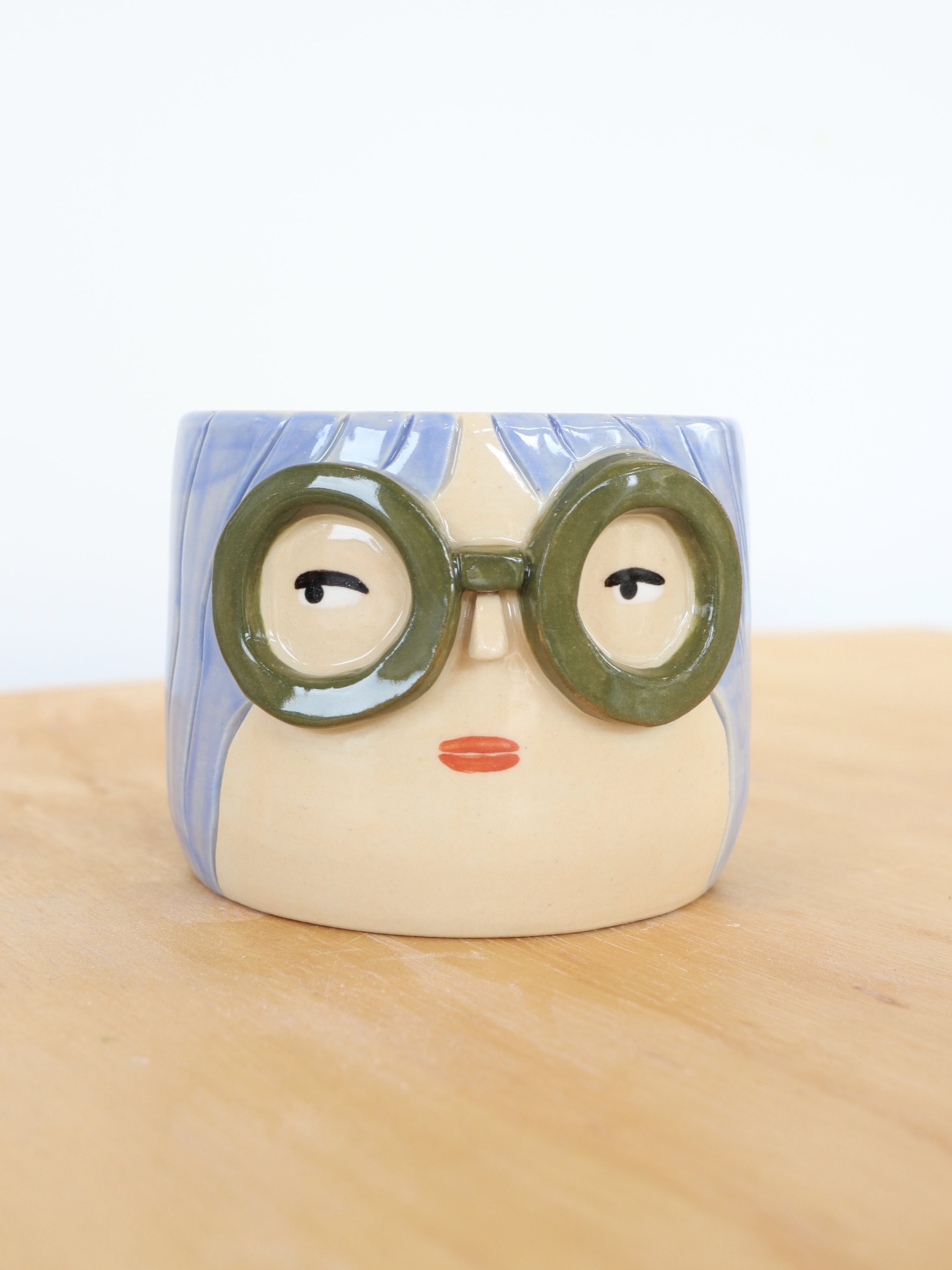 Green Glasses Pot (Blue)