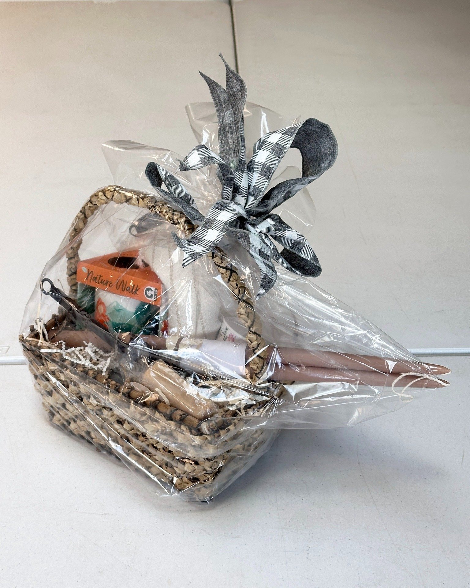 Dog Jog is almost here, and so is your chance to score one of our amazing raffle prizes. Raffle tickets will be available at the event&mdash;just $10 each&mdash;and every dollar goes directly to help animals at Blue Mountain Humane Society. Don&rsquo