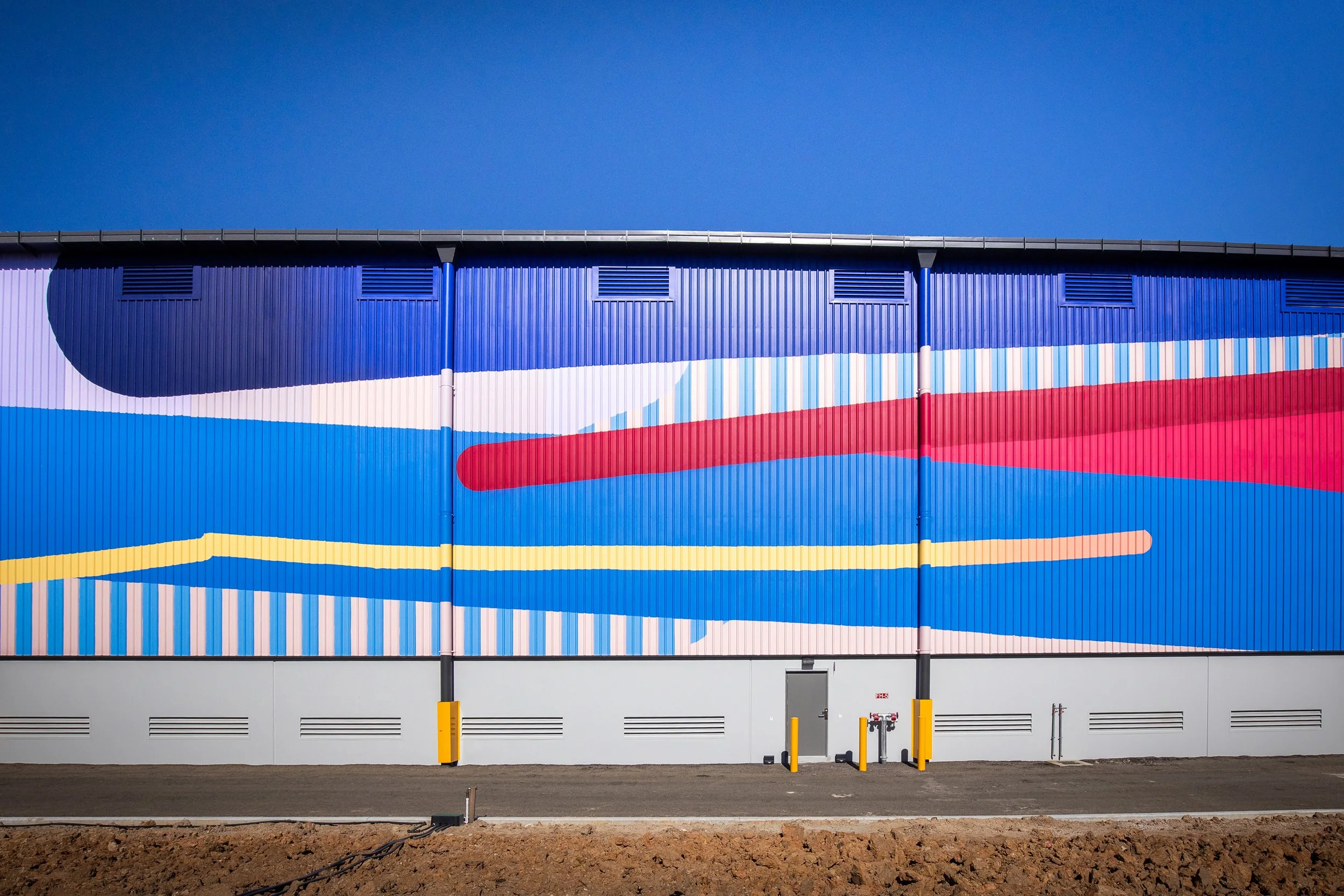 elliott-routledge-ESR-eastern-creek-mural-2.jpg