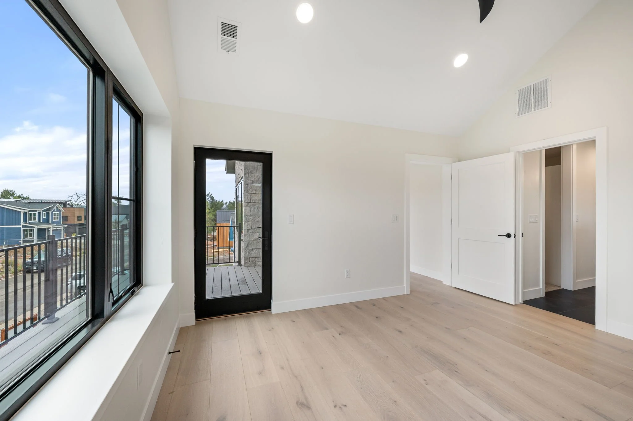 31-web-or-mls-Z62_5586.jpg