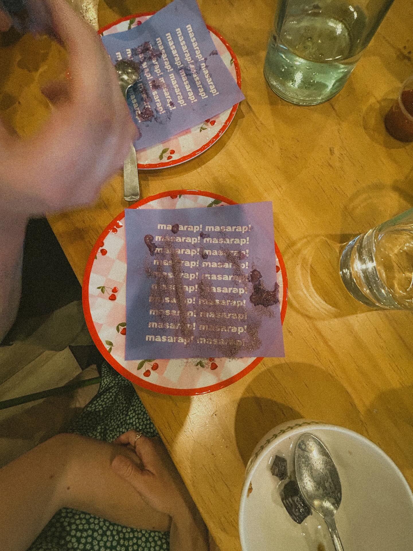 Masarap!

A "delicious" birthday weekend (and 🇵🇭 Independence Day). Year #34 started off strong with all of my favorite things. 

-My favorite people (not all of them unfortunately)
-@kamayan_atl (of course)
-Karaoke (of course)
-Sweet su