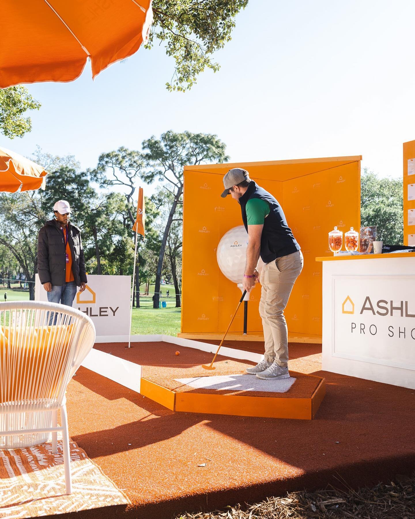The @ashleyofficial Lounge at @valsparchamp ⛳️ 
&mdash;&mdash;&mdash;
📷 @arcilect 
&mdash;&mdash;&mdash;
#oroeventco #ashley #pga #valspar #golf #experiential #experientialevents #eventplanner #eventdesigner
