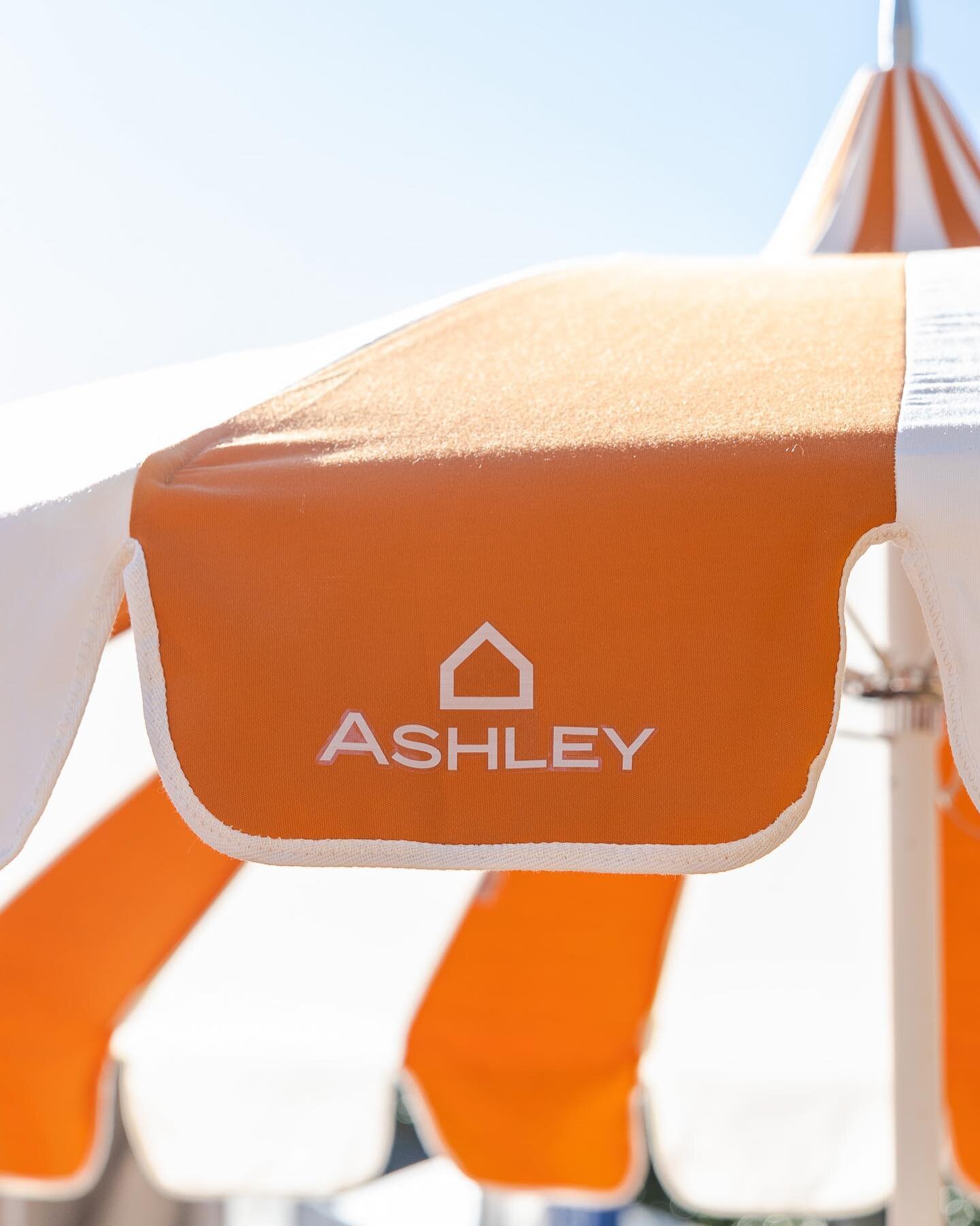 The @ashleyofficial Lounge at @valsparchamp ⛳️ 
&mdash;&mdash;&mdash;
📷 @arcilect 
&mdash;&mdash;&mdash;
#oroeventco #ashley #pga #valspar #golf #experiential #experientialevents #eventplanner #eventdesigner #tampa
