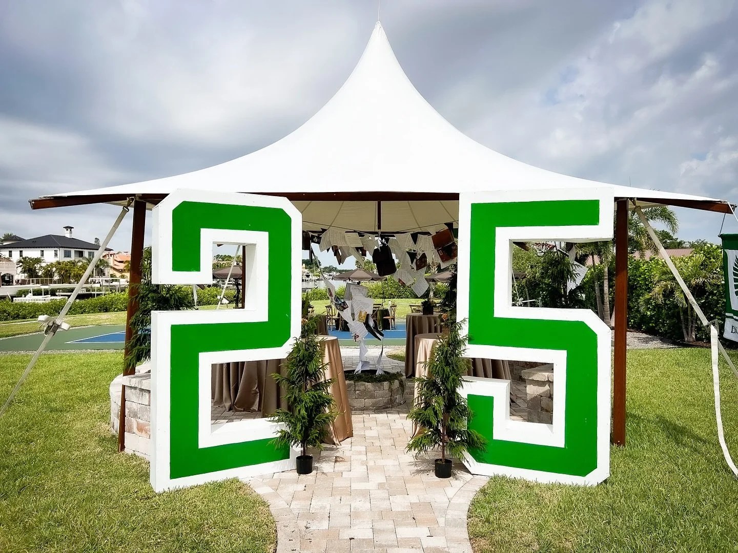 Dartmouth bound 🌲🎓
&mdash;&mdash;&mdash;
@the.amy.s.ross 
&mdash;&mdash;&mdash;
#oroeventco #eventplanner #eventprofs #design #partyplanner