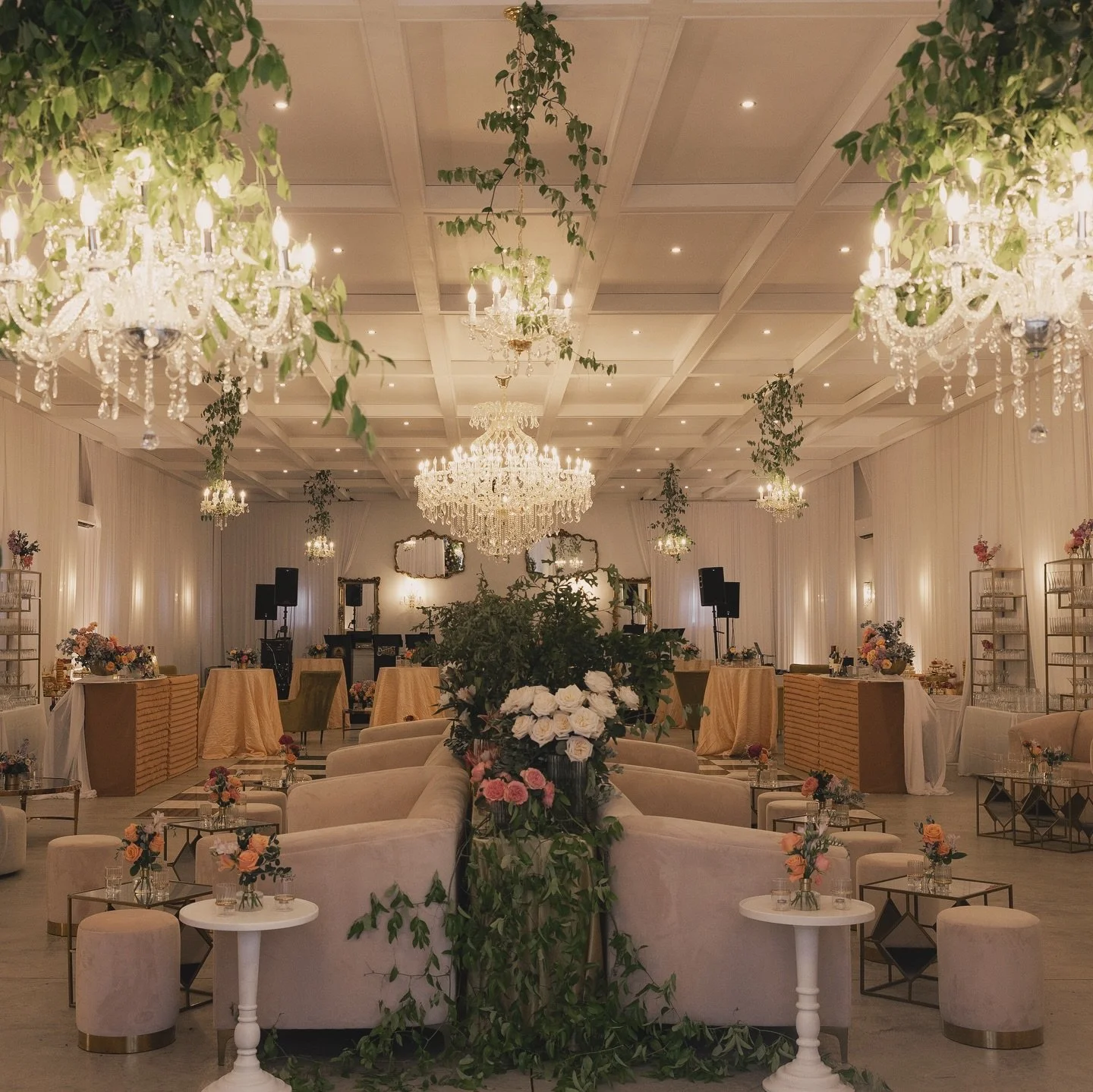 Florals flowing like silk through the room: this romantic reception finale was timeless for @aubree.shye16 @cobydelucia 
&mdash;&mdash;&mdash;
@oroeventco 
@tailoredtwig 
@thevilla1845 
@tippyjordan 
&mdash;&mdash;&mdash;
#RomanticBlooms #EternalRece