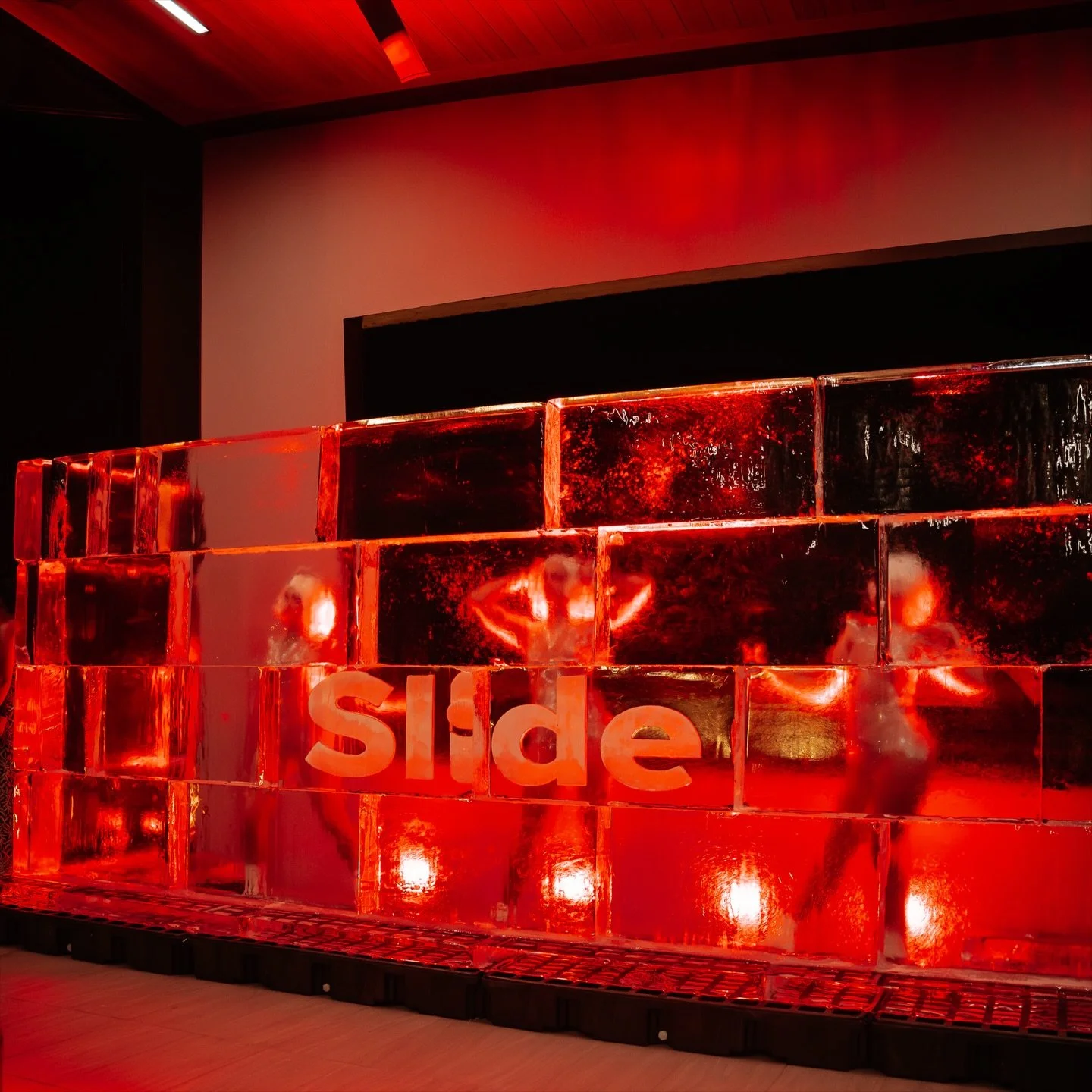 When the fire makes the ice melt 💦 
&mdash;&mdash;&mdash;
📸 @lucid.mediagroup @max_global_media @dolceamor.co @rubeshoots 
&mdash;&mdash;&mdash;
#oroeventco