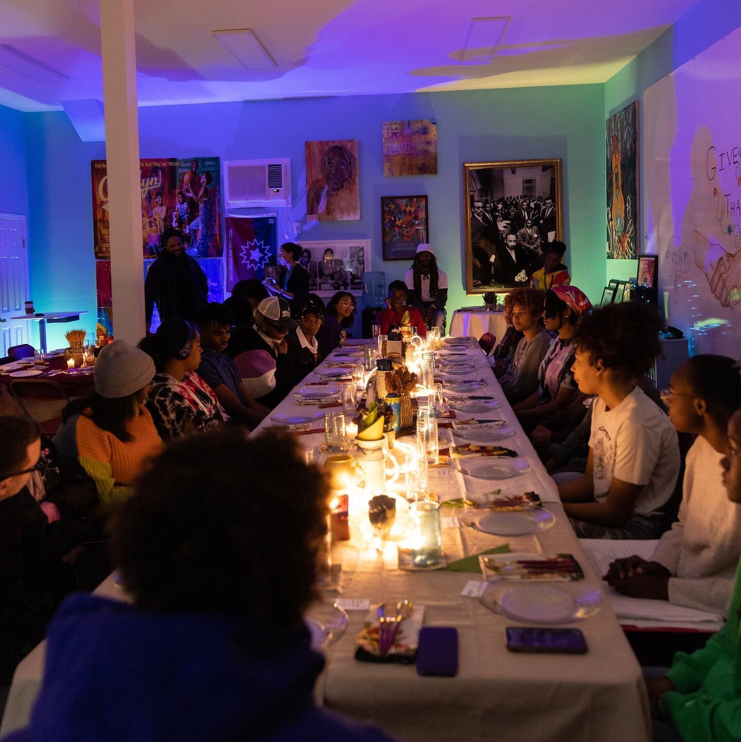 The Eternal Seeds team is deeply  grateful to have been able to host a Friendsgiving dinner for youth of the Eternal Seeds + @belite_504 network through the support of our brother @jaxsonhayes and @pelicansnba 

Wishing a Blessed and safe time for al