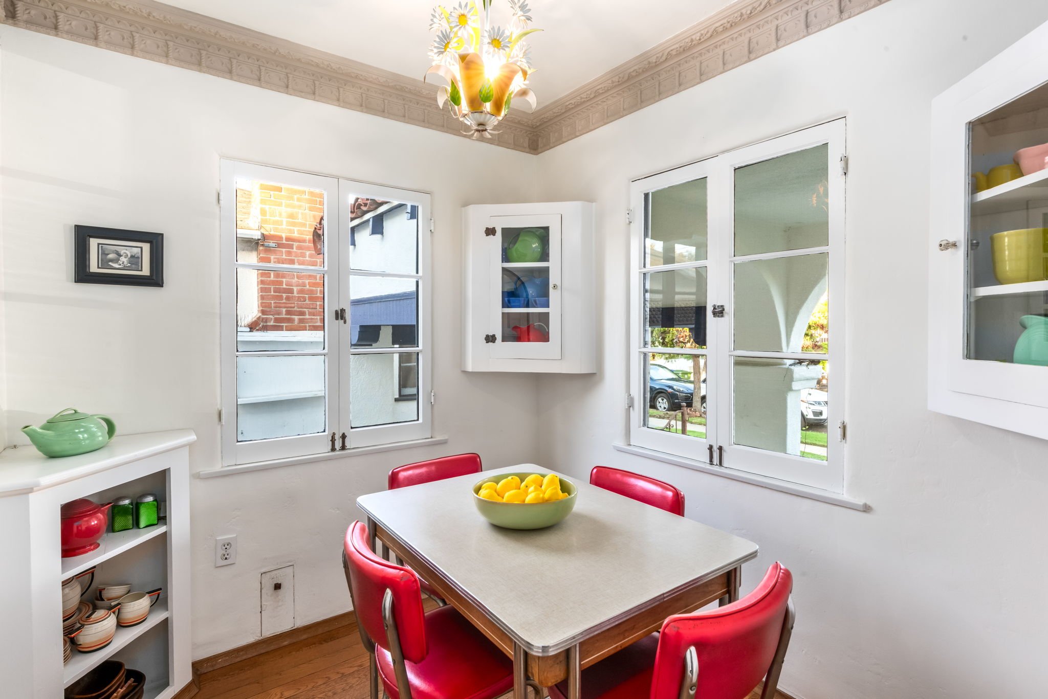 19-web-or-mls-2341 S Holt-020.jpg