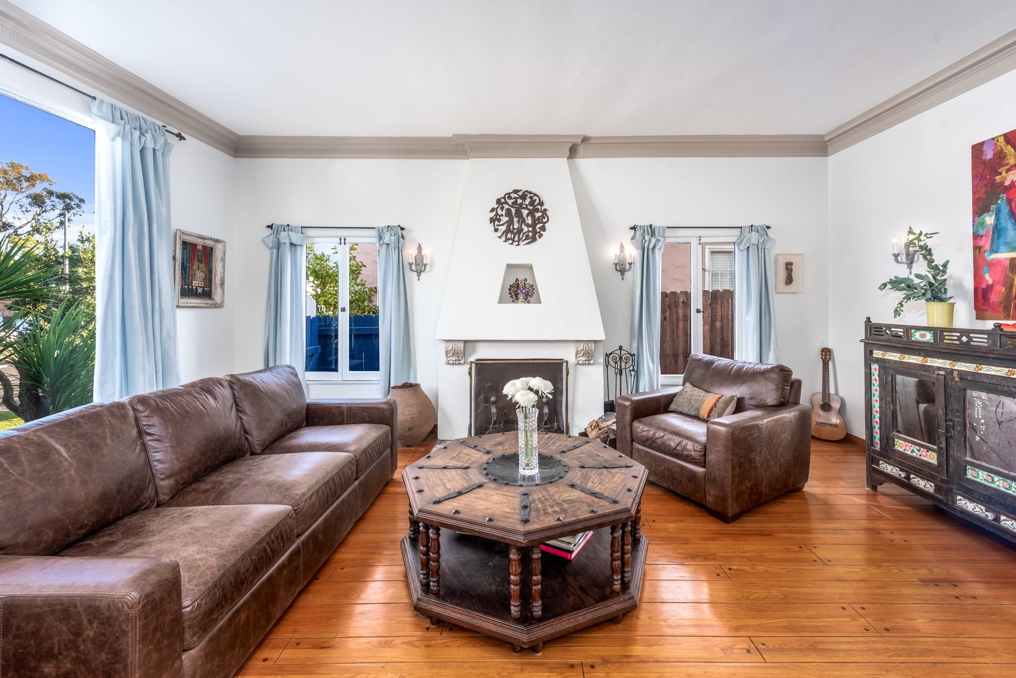 10-web-or-mls-2341 S Holt-012.jpg