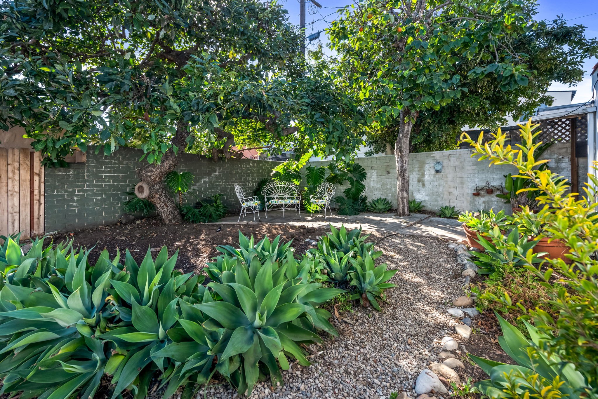 39-web-or-mls-2341 S Holt-042.jpg