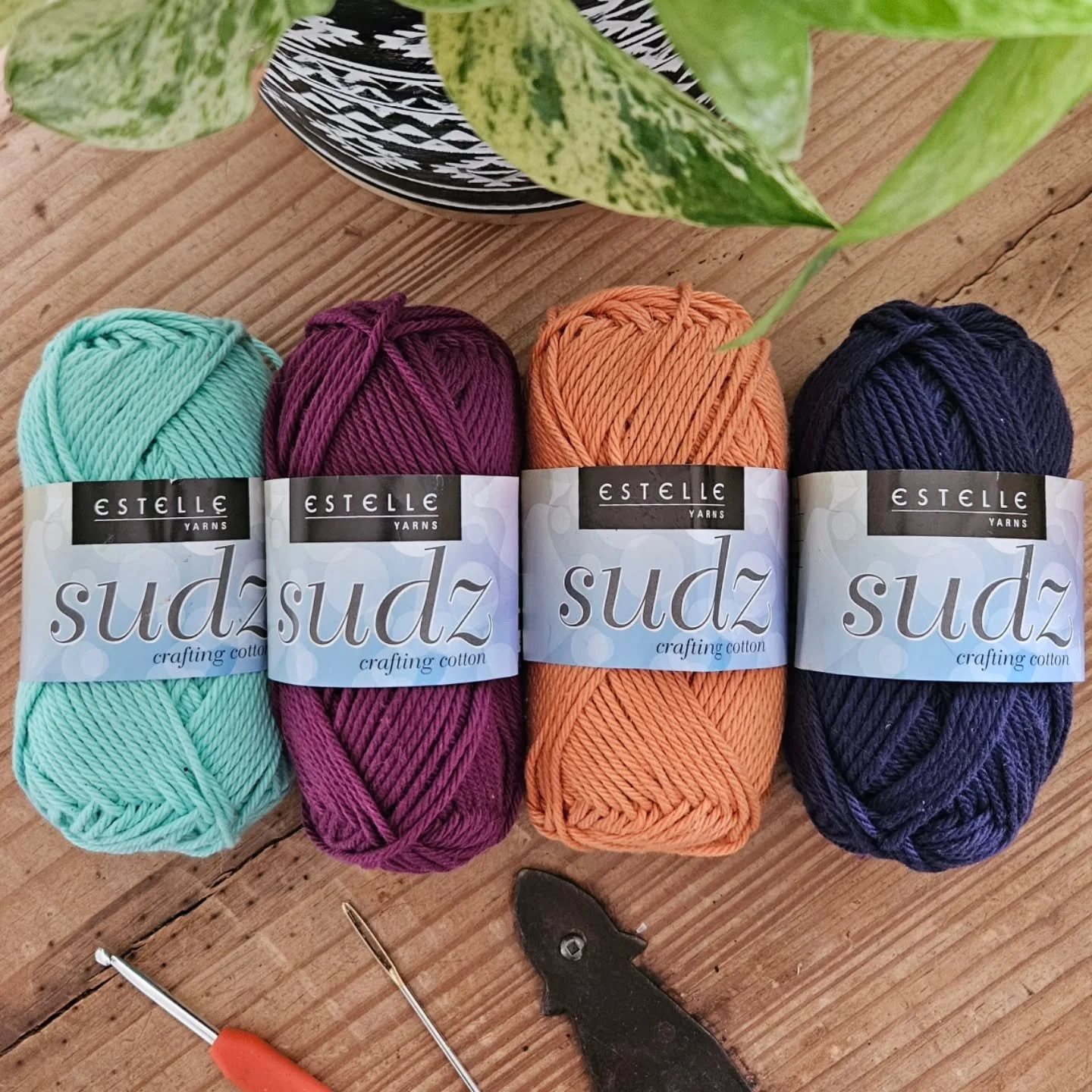 4 fantastic new colours of Estelle Sudz just arrived.

From left to right; Robin's Egg, Eggplant, Pumpkin and Midnight.

Shop them in-store and online.