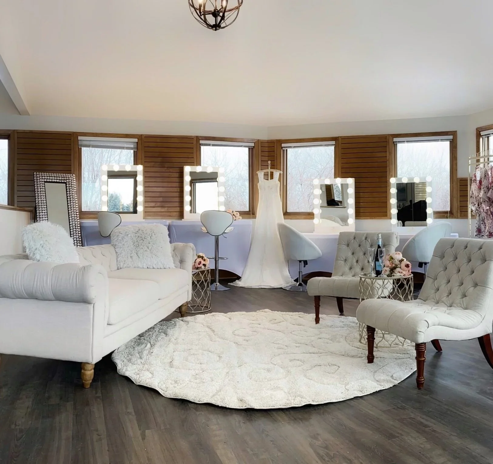 The Ideal Wedding Morning Setup for Hair and Makeup