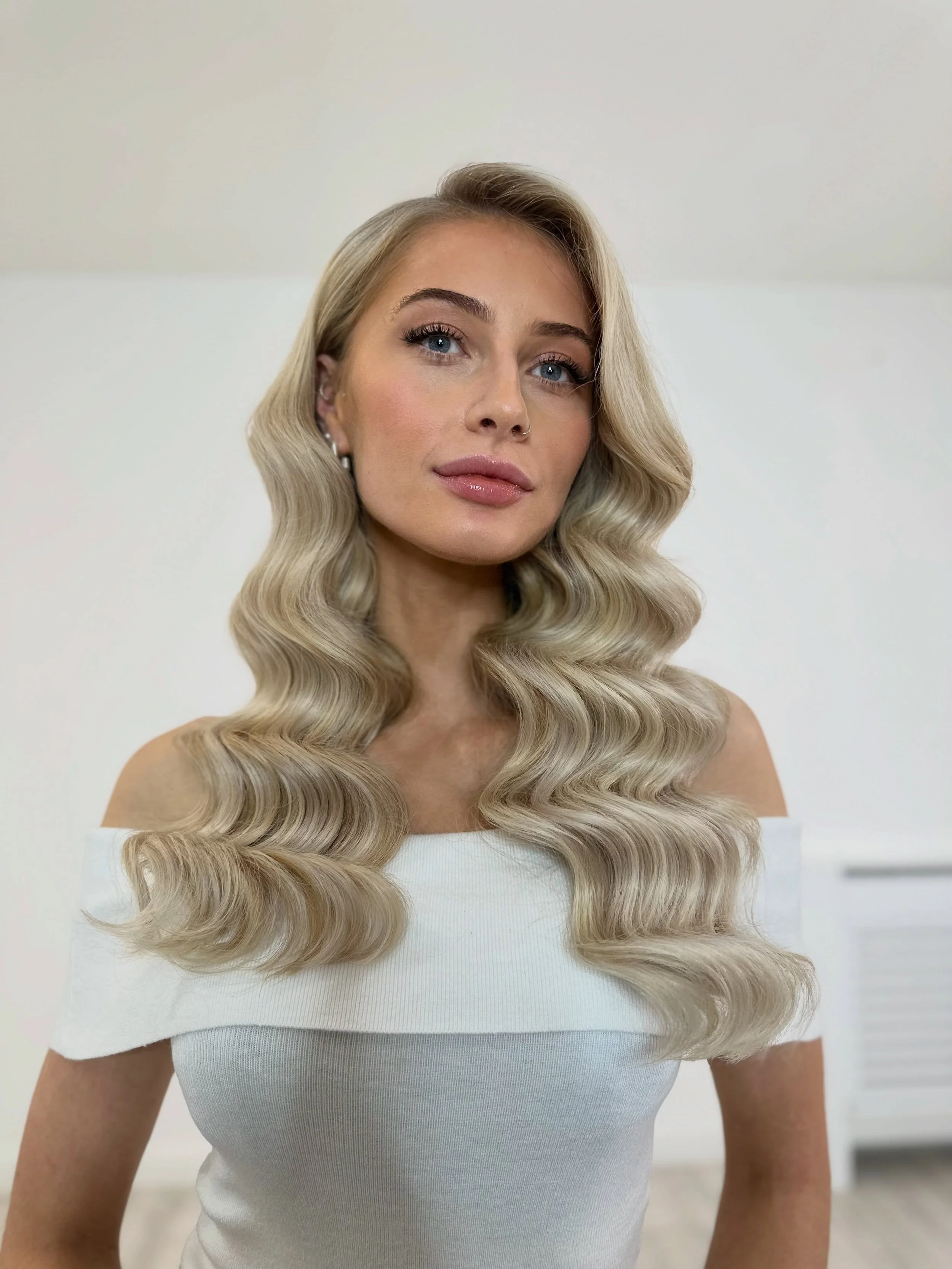 Swipe for before pic ➡️

For this week only I&rsquo;m offering a huge discount of my full step by step online tutorials 🙌🏻🙌🏻

Click the link in my bio to find out more ✨

#hollywoodwavetutorial #hollywoodwaves #haairtutorial #onlinehaireducation