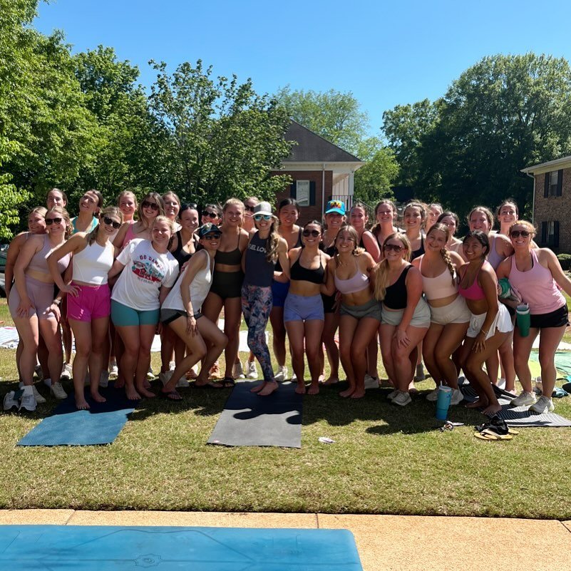 🌞 A heartfelt thank you to @ugaalphagam sorority for inviting us to share the joy of yoga at your sisterhood event today🧘&zwj;♀️ It was the perfect day to flow together outdoors, surrounded by nature&rsquo;s beauty. And thank you @inez.ruiz.pete fo
