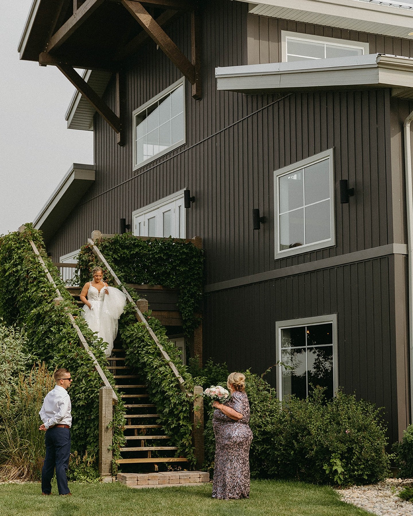 Sneak peeks from Jay &amp; Tanner&rsquo;s unforgettable wedding day ✨🤍 It was a true joy to host this sweet couple as they celebrated their love surrounded by family and friends

Captured by: @tmaricphotos

&bull;
&bull;
&bull;
&bull;
&bull;

#winni