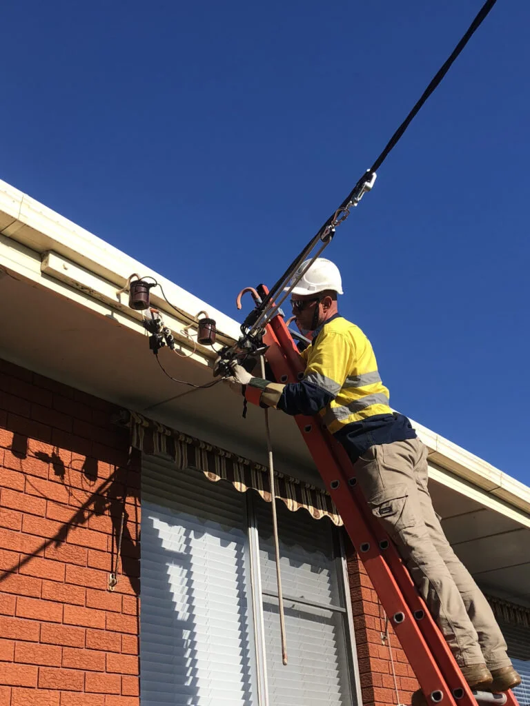 Underground / Overhead consumer mains upgrades and repairs.