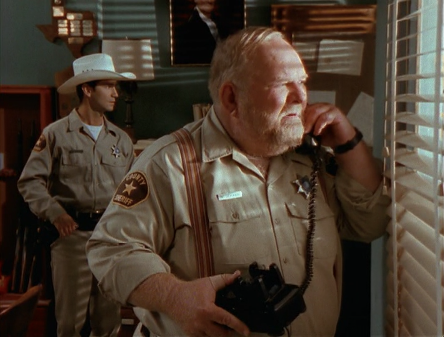 Walker, Texas Ranger - s04e08_1 Sam Williamson.png