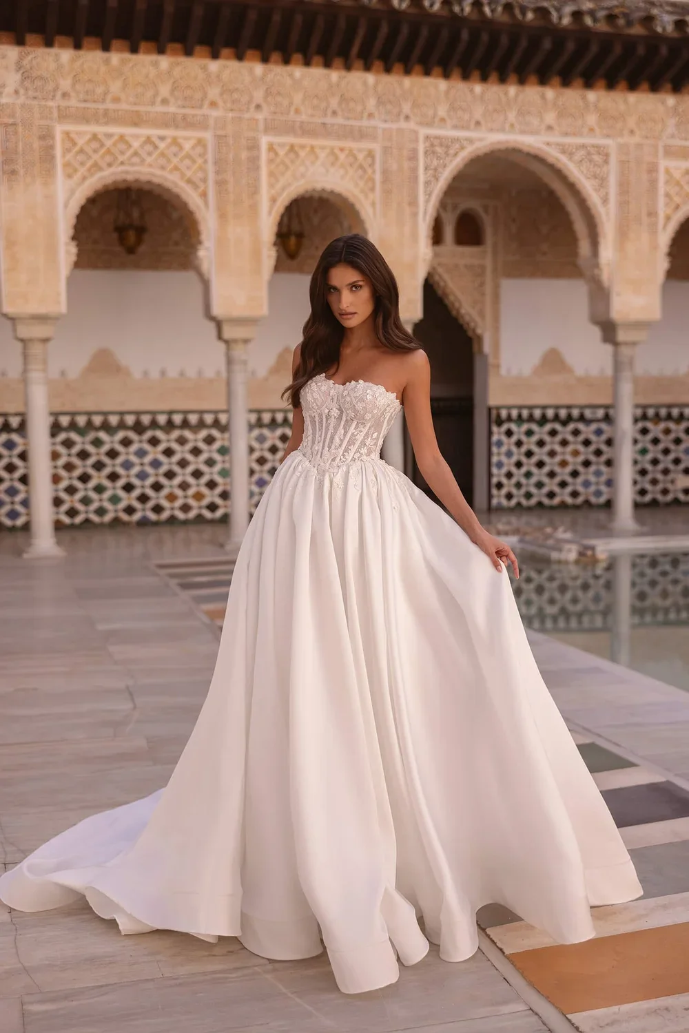 698b52e9900e8c63d6af2daf_Style-268-Bernice-1.webp