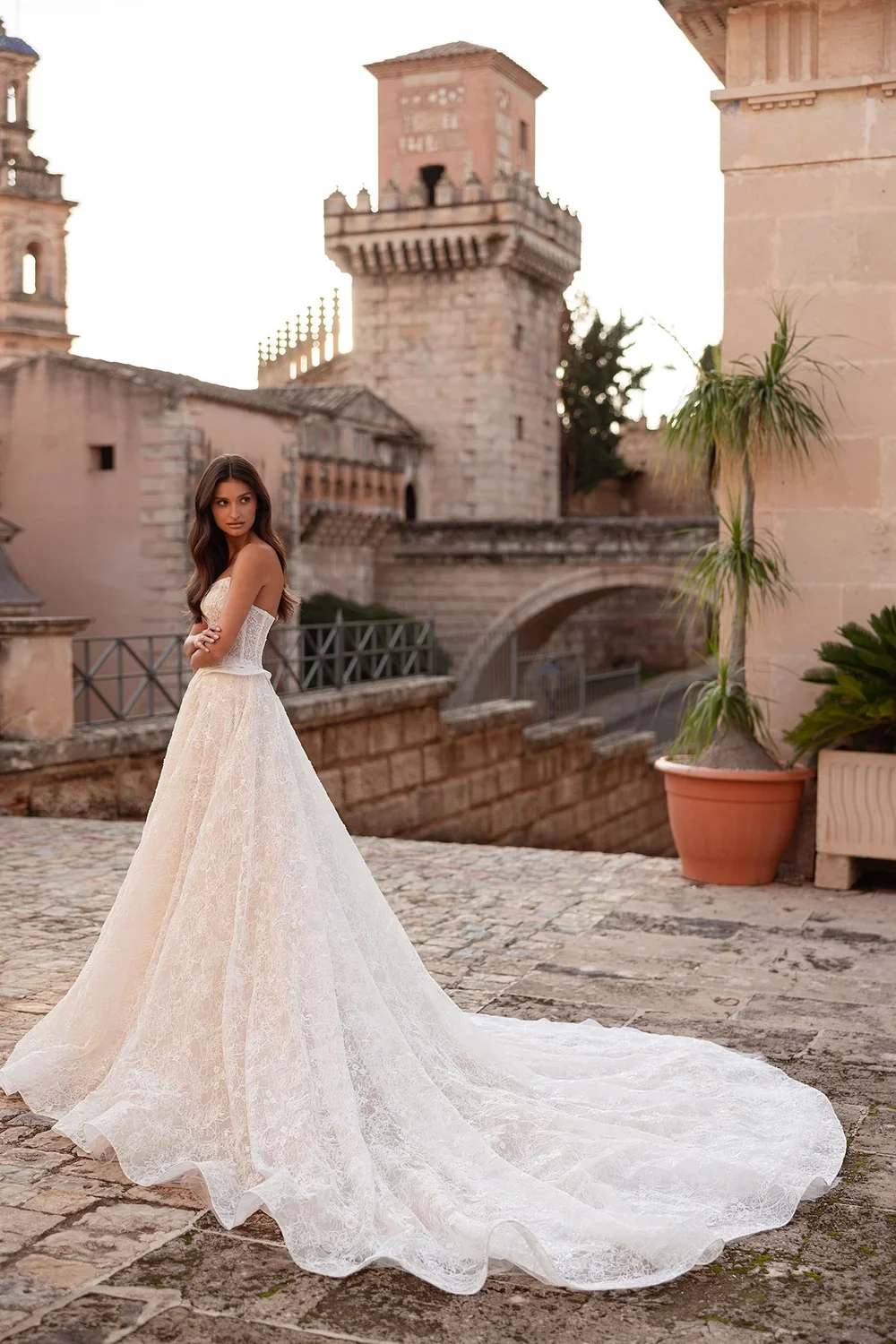 698b561e1bb1c738195d320c_Style-284-Maddison-2.webp