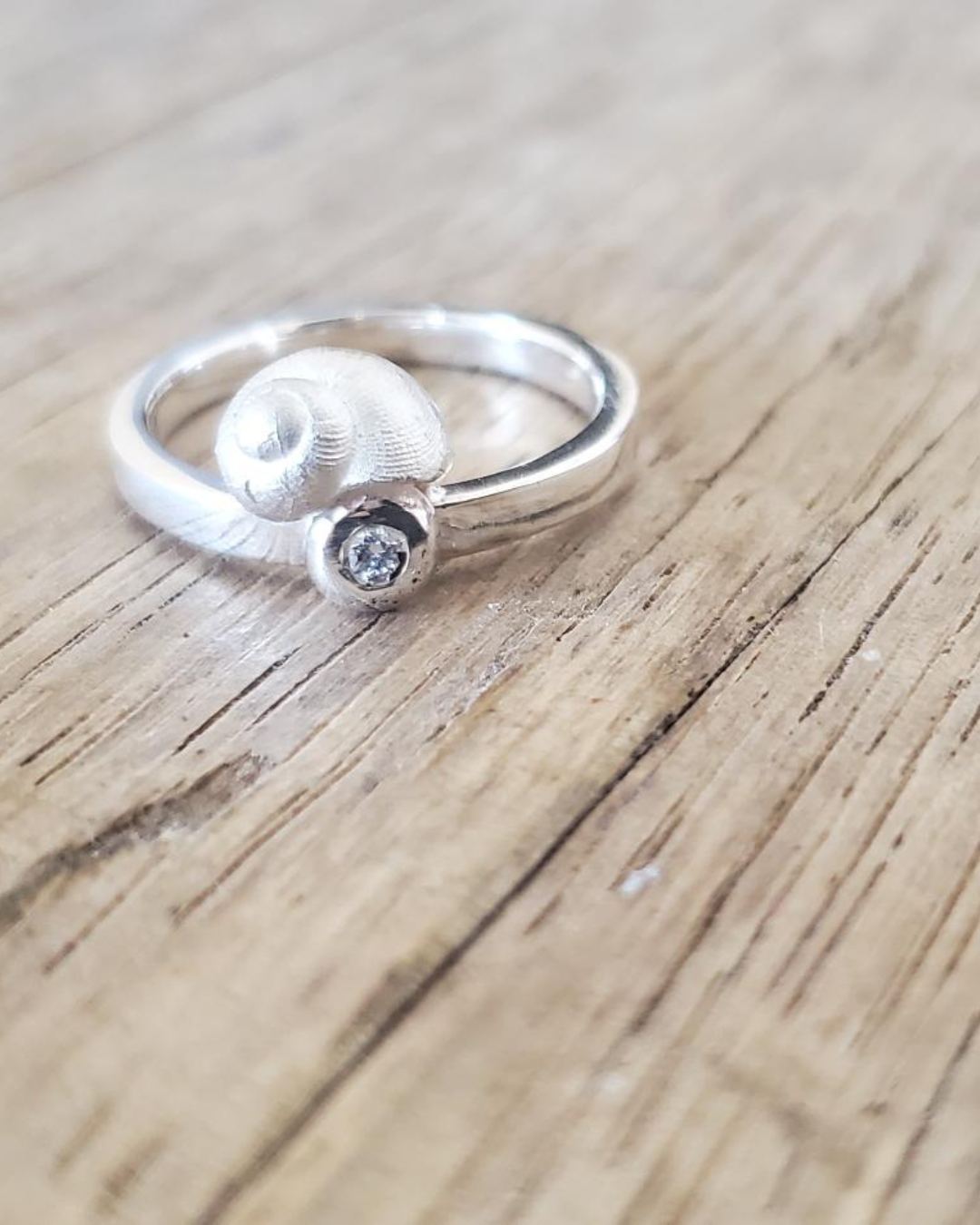 diamond shell ring
