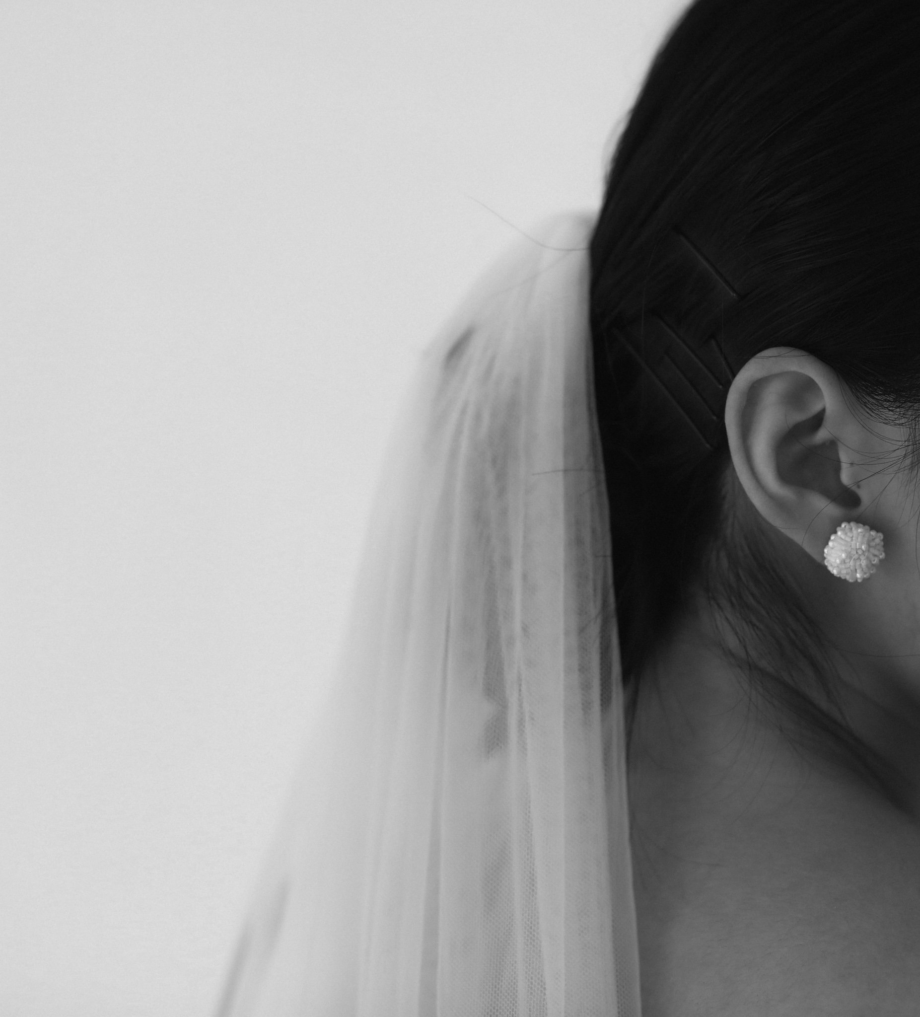 ab-ellie-celine-studs-earrings-amare-bride-03.jpeg