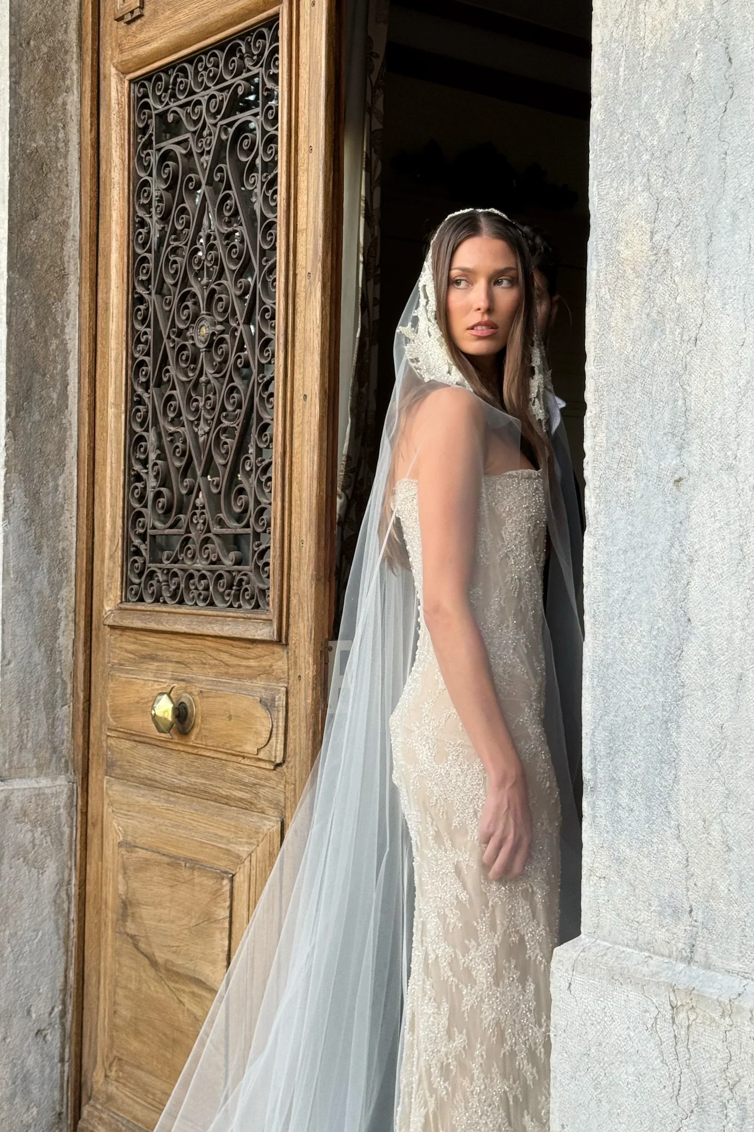 amare_bride_kate_willa_roj-veil-1.webp