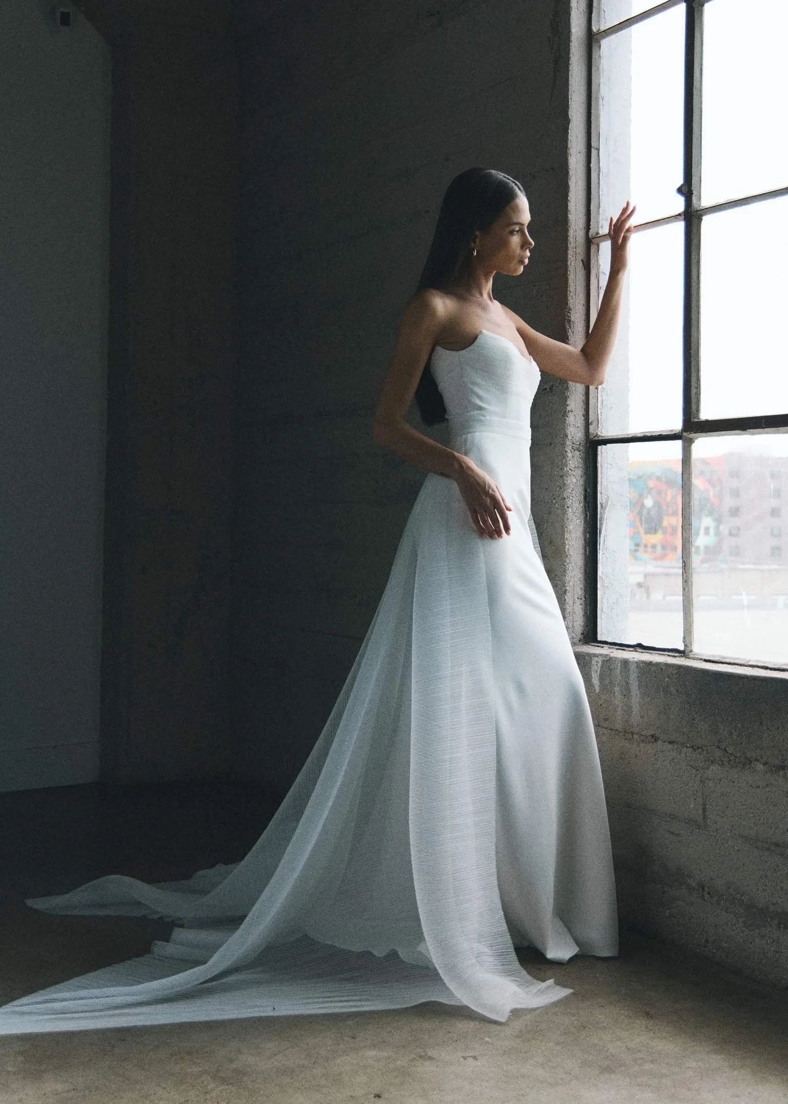 amare_bride_wedding_dress_newhite_Rene_1.jpeg