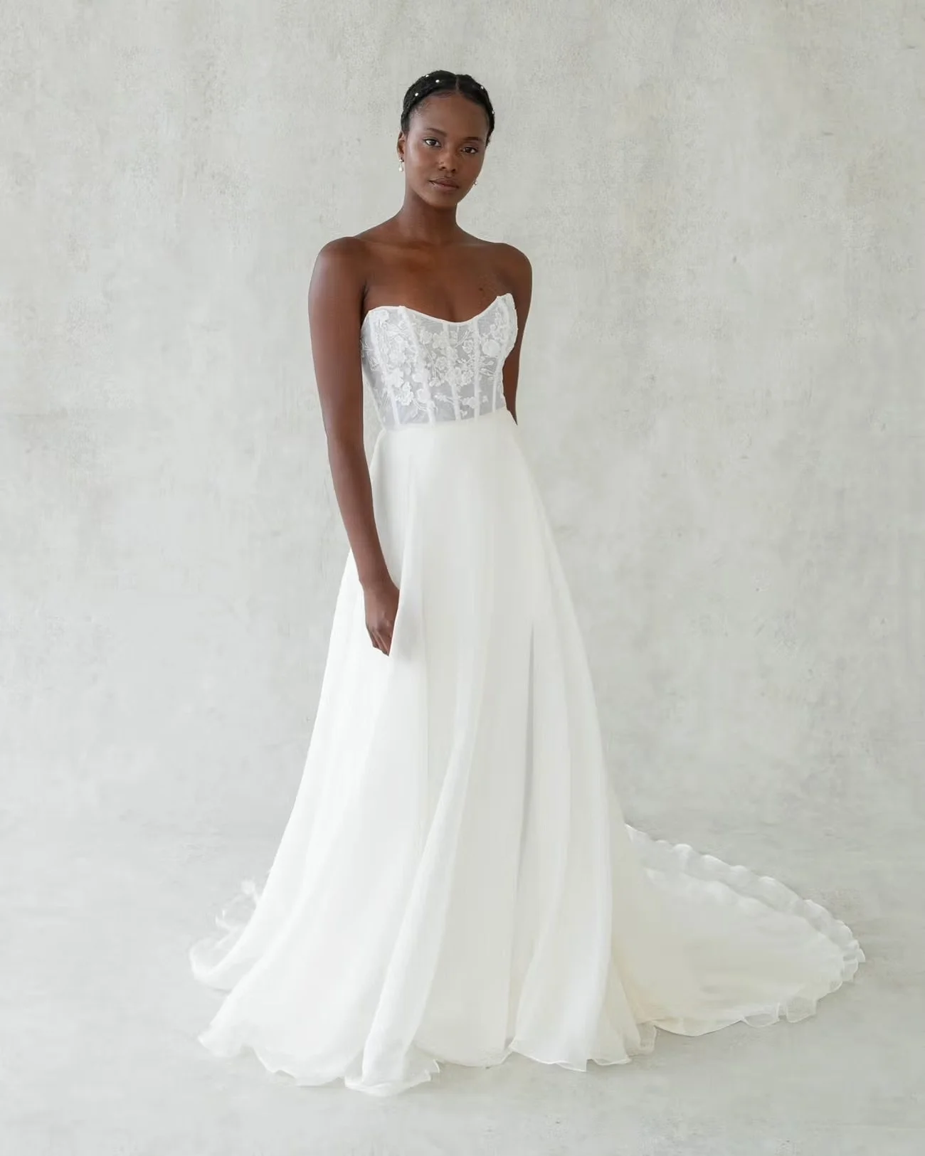 amare_bride_bridal_accessory_alexandra_grecco_Mulberry_overskirt_1.jpeg