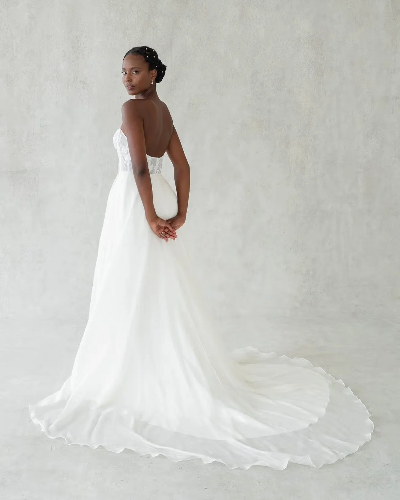 amare_bride_bridal_overskirt_alexandra_grecco_mulberry_overskirt.jpeg