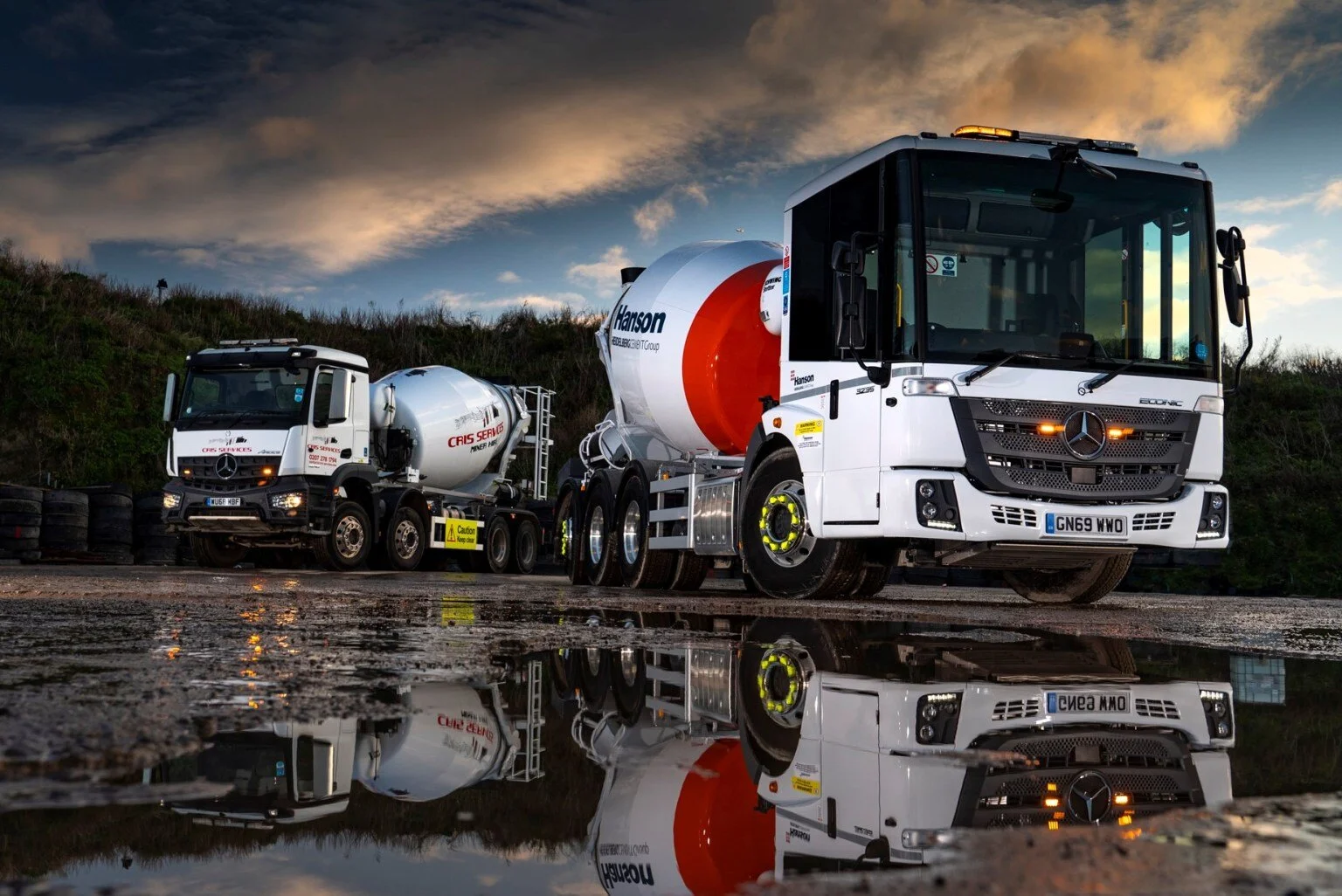 Econic-3235-Arocs-3240-Cris-Services-3.jpg