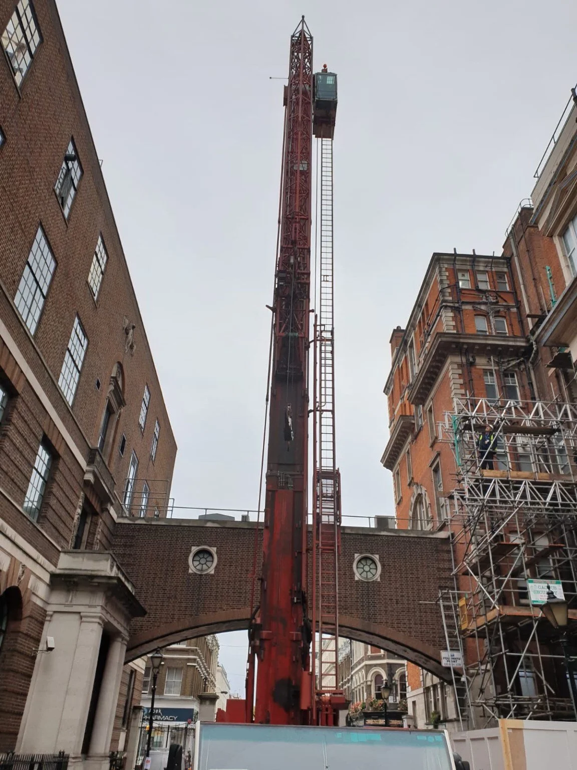 Crane-erected-In-front-of-SMH-arch.jpg