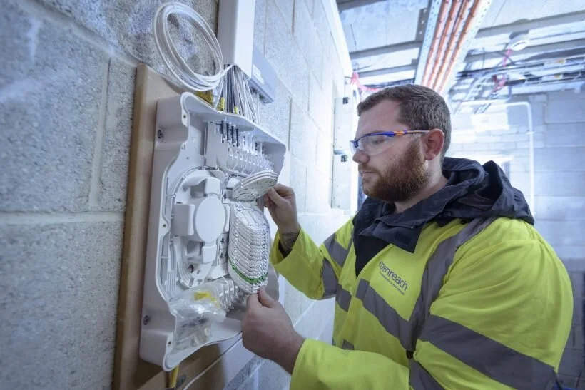 Openreach extends free full fibre installation for developers