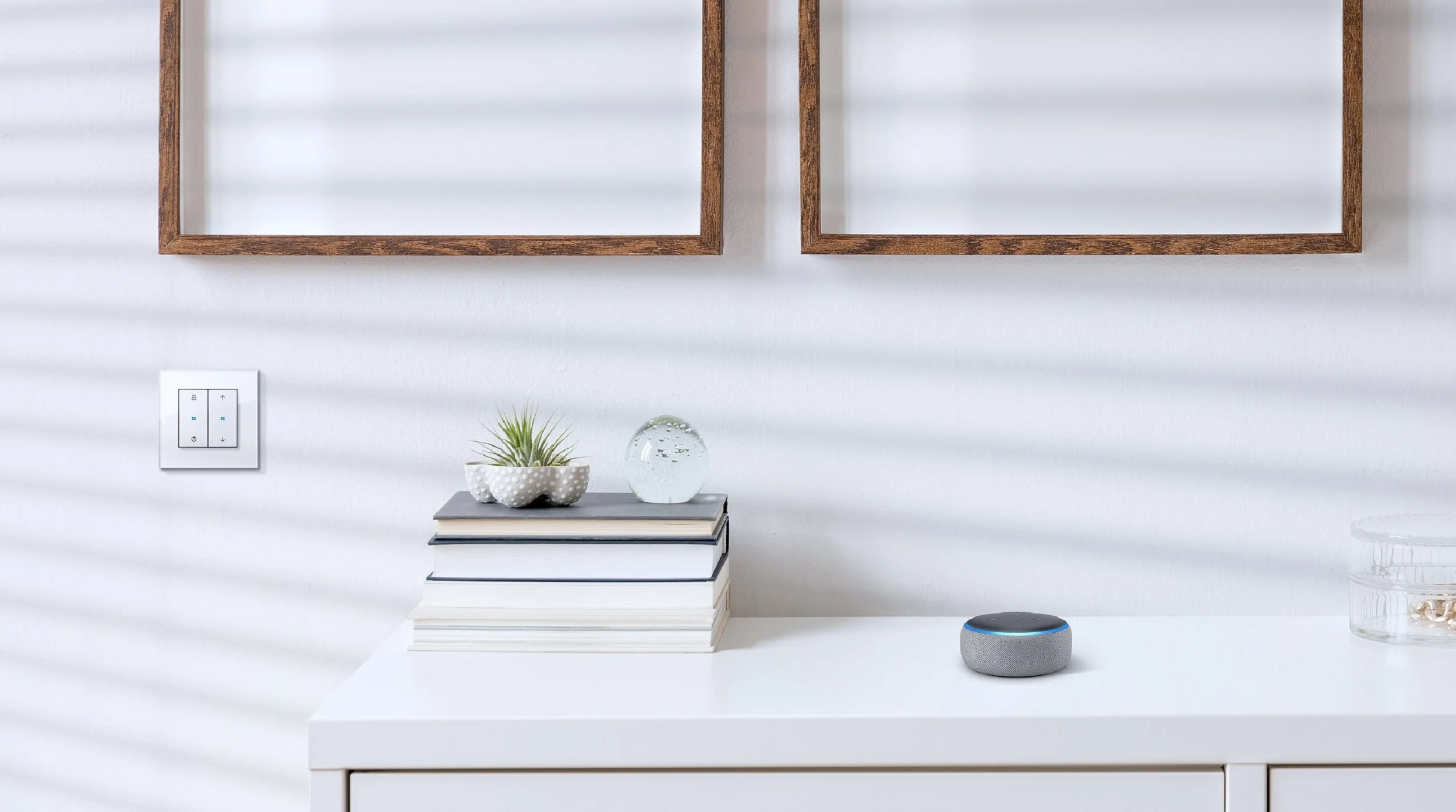 _Gira eNet Smart Home voice control.jpg
