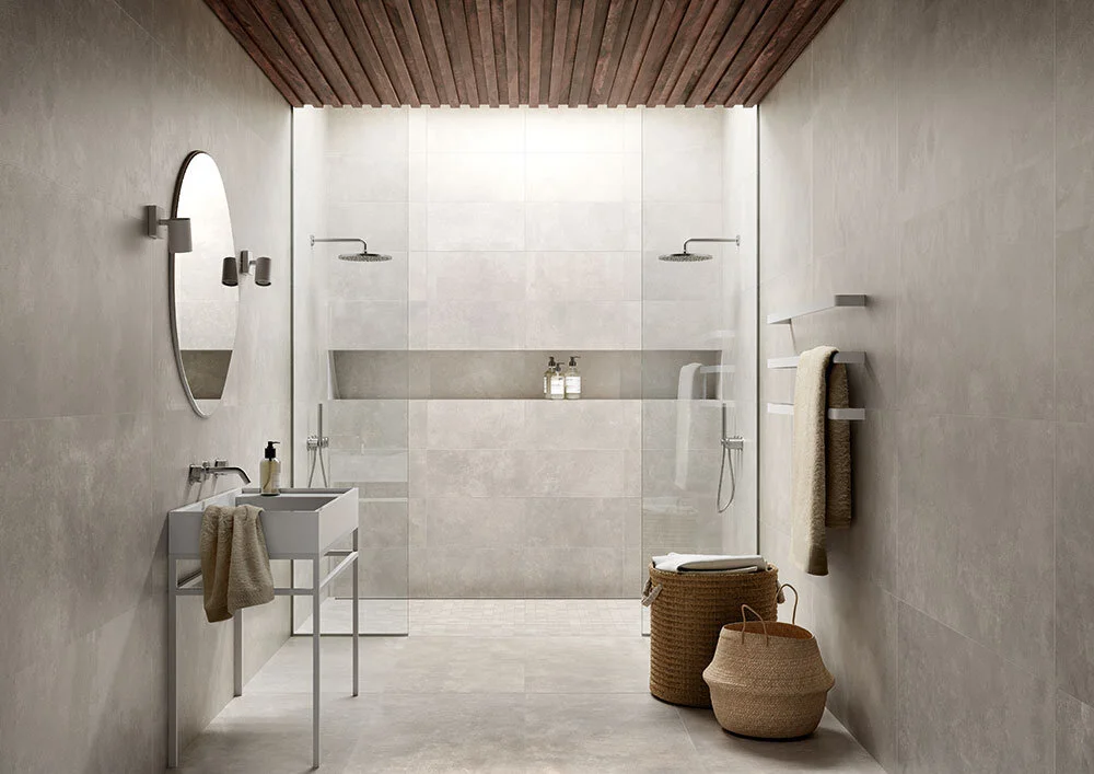 The elegance of concrete-effect porcelain stoneware...