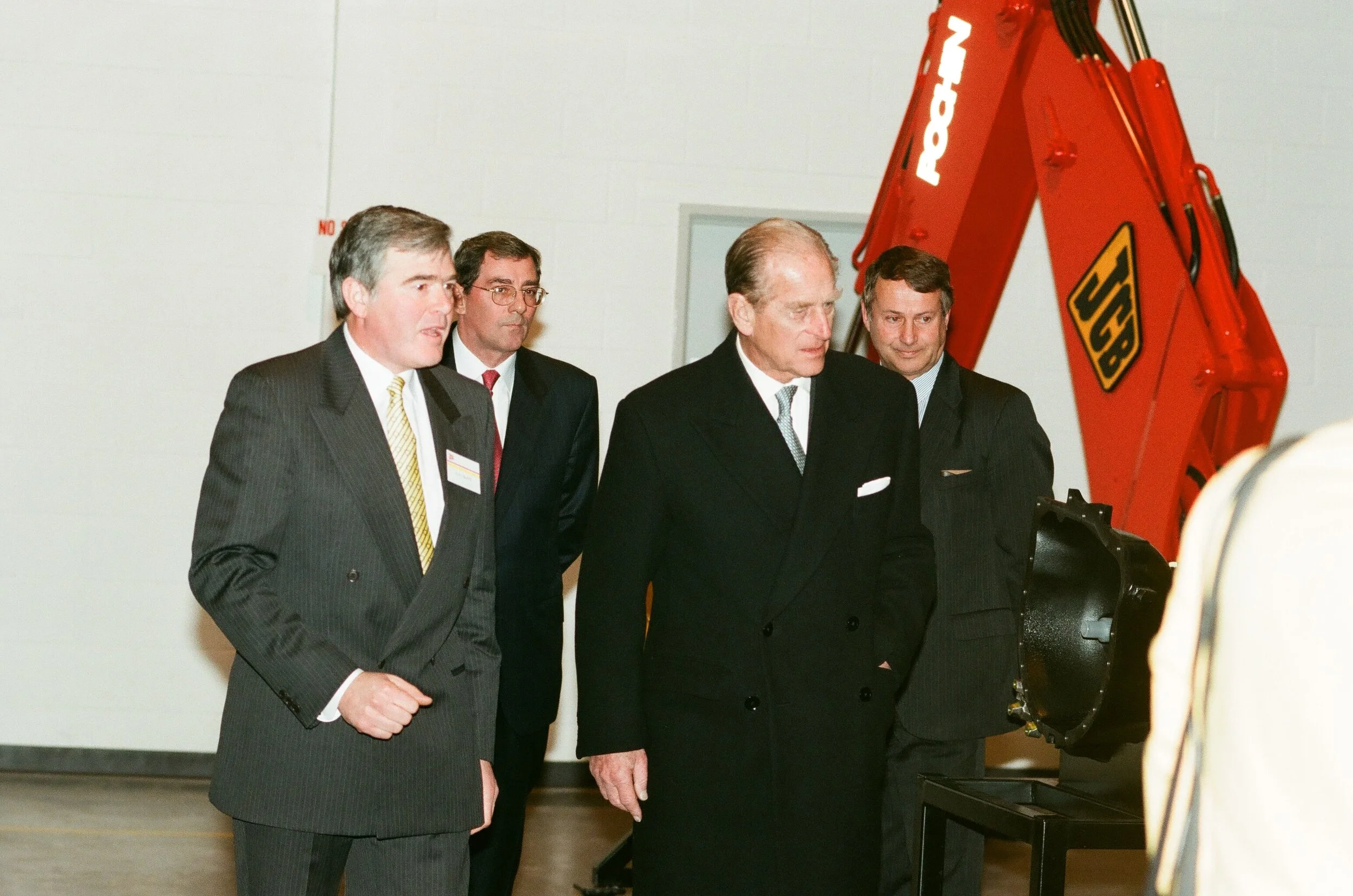 The Duke is shown around JCB Transmissions by MD Alan Blake in 1998-min.jpg
