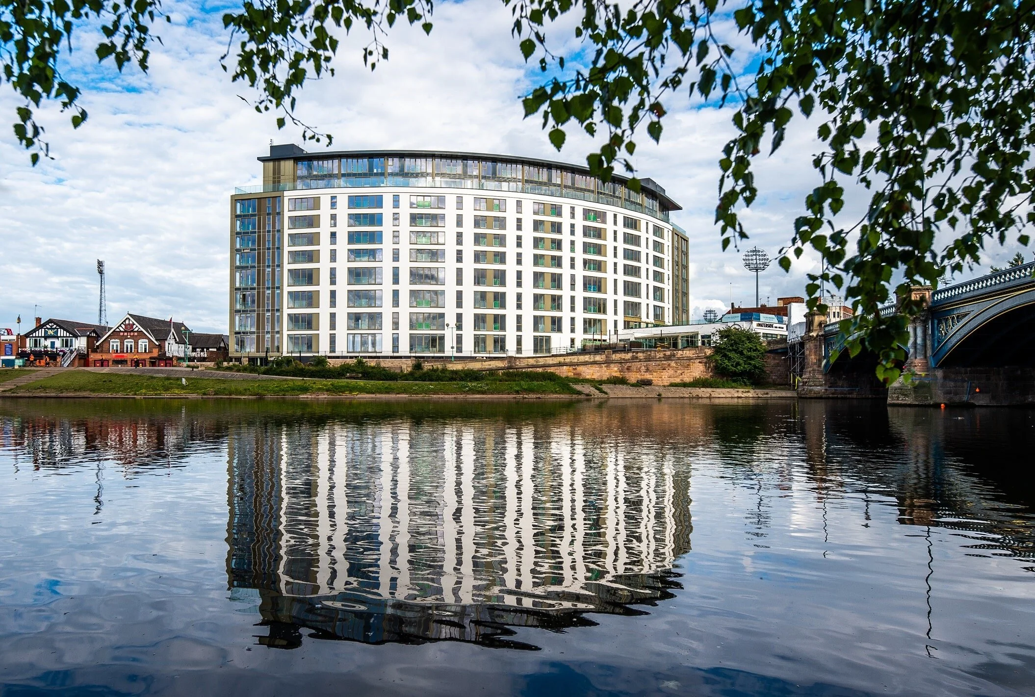 Waterside apartments-min.jpg