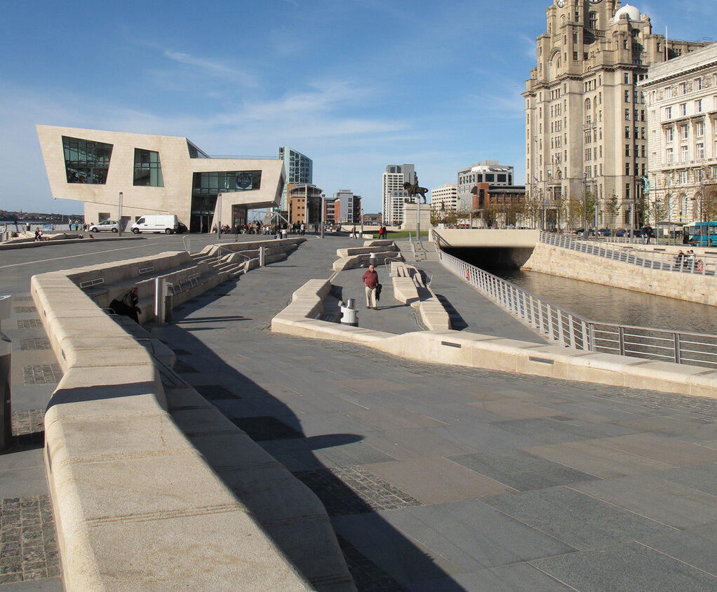 Pier Head, Liverpool.jpg