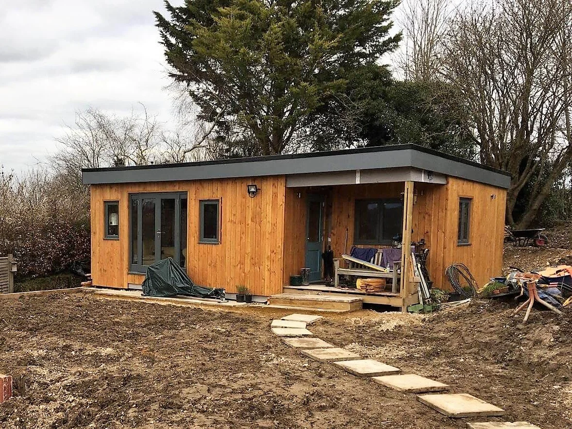 This is the fully insulated one bedroomed Annexe 9m x 6m