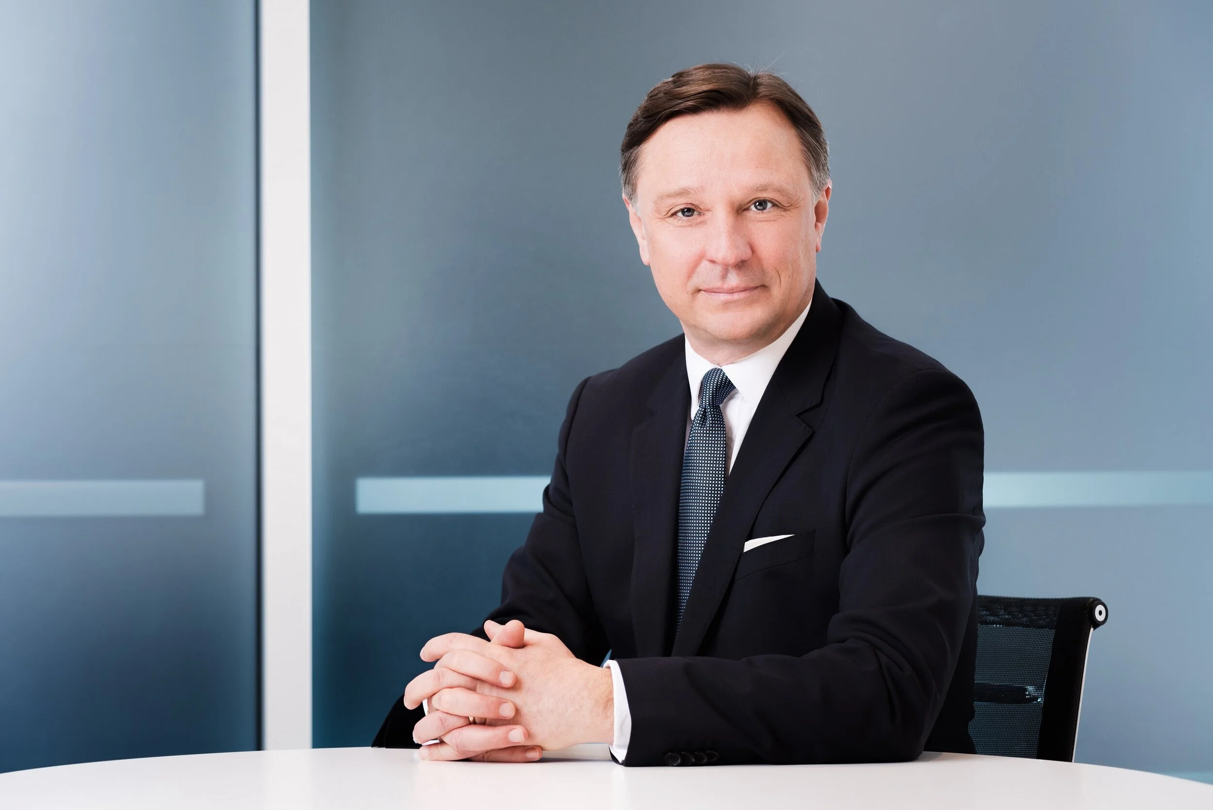 Graham Harle, CEO, Gleeds lo res.jpg