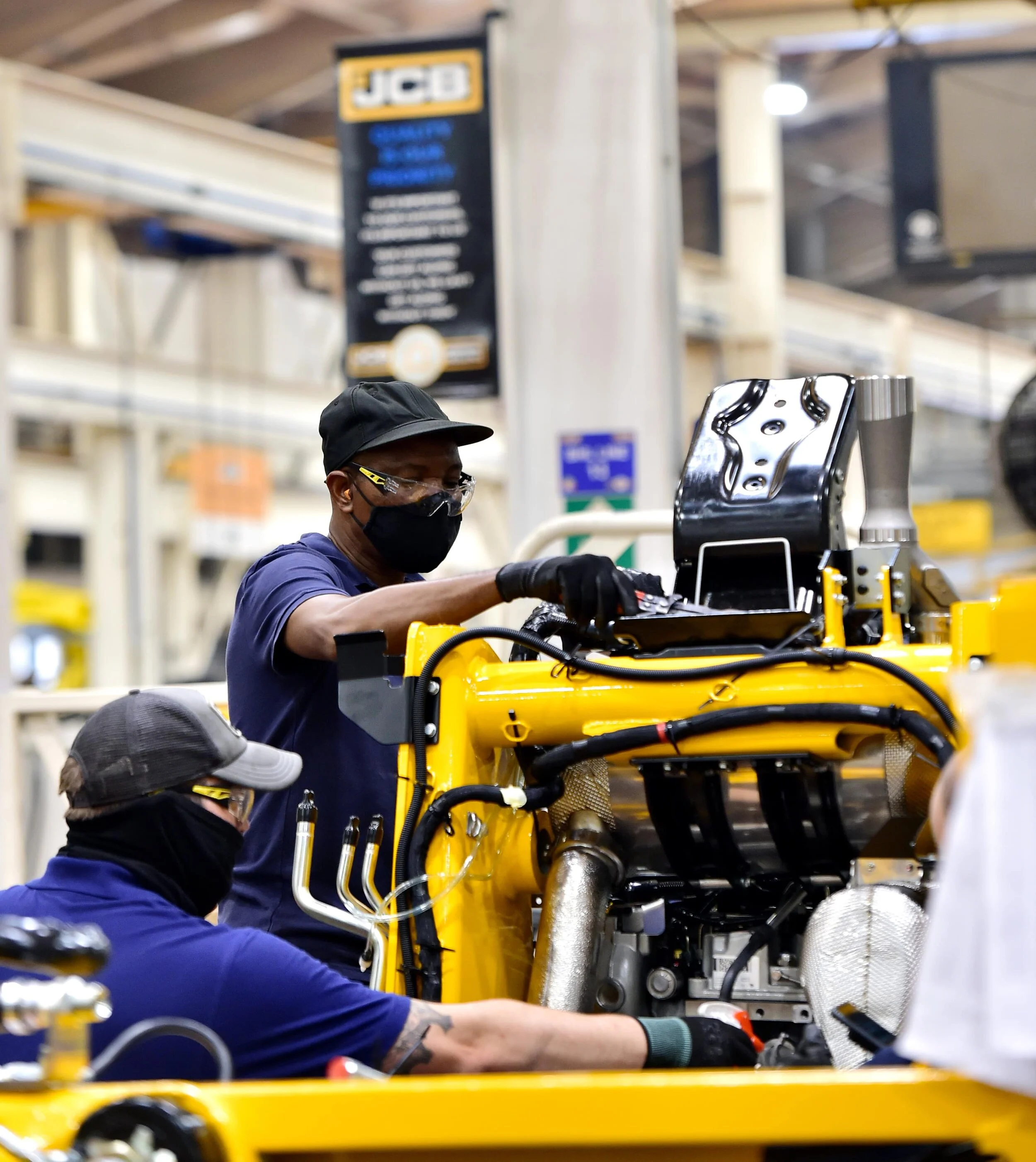 Soaring demand creates 100 new welding jobs at JCB